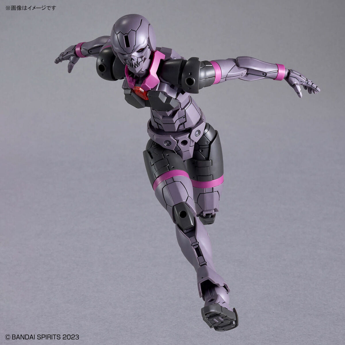 30MF Rosan Priest figure with gray and pink color scheme on a gray background