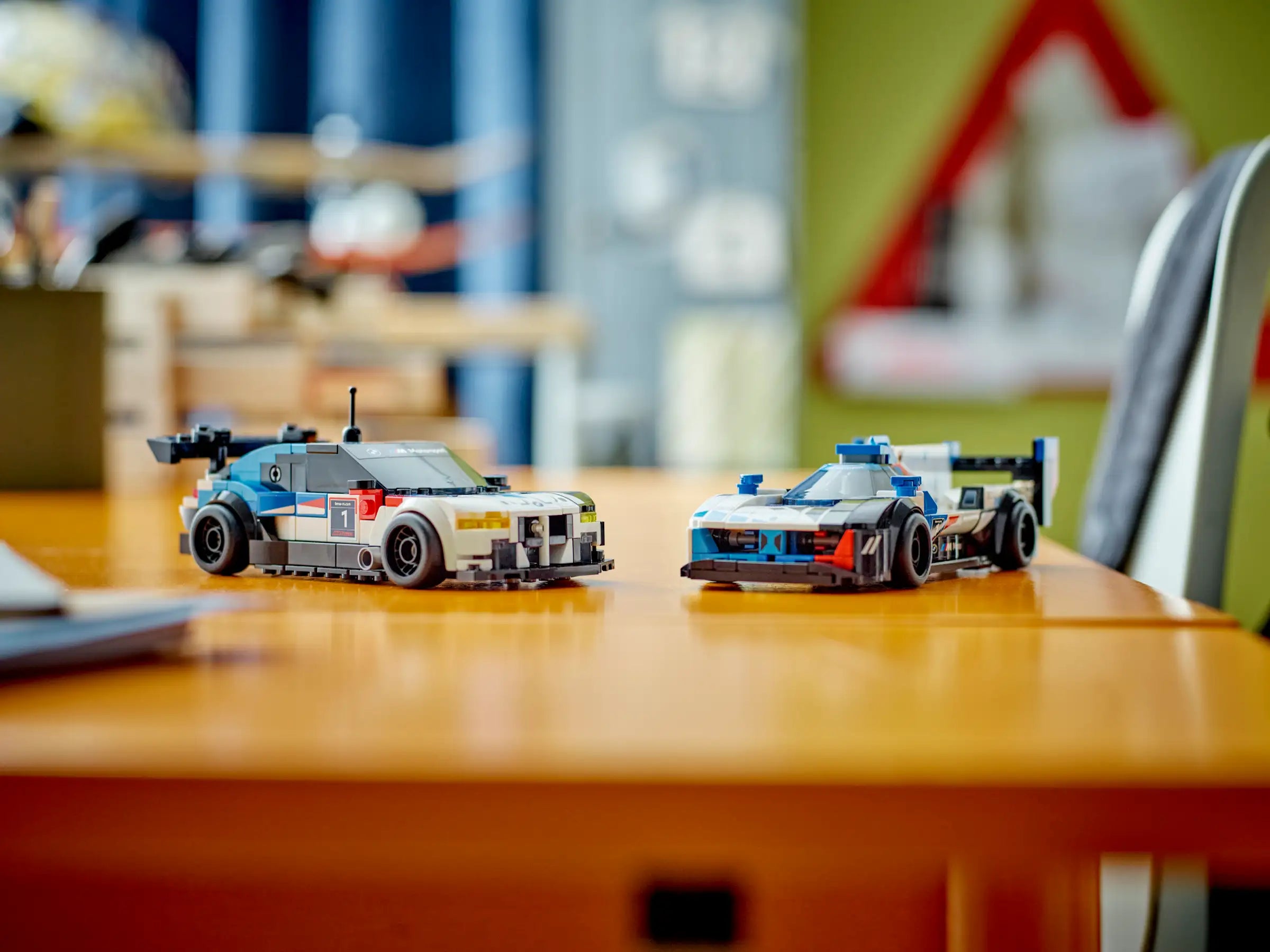LEGO 76922 BMW M4 GT3 & BMW M Hybrid V8