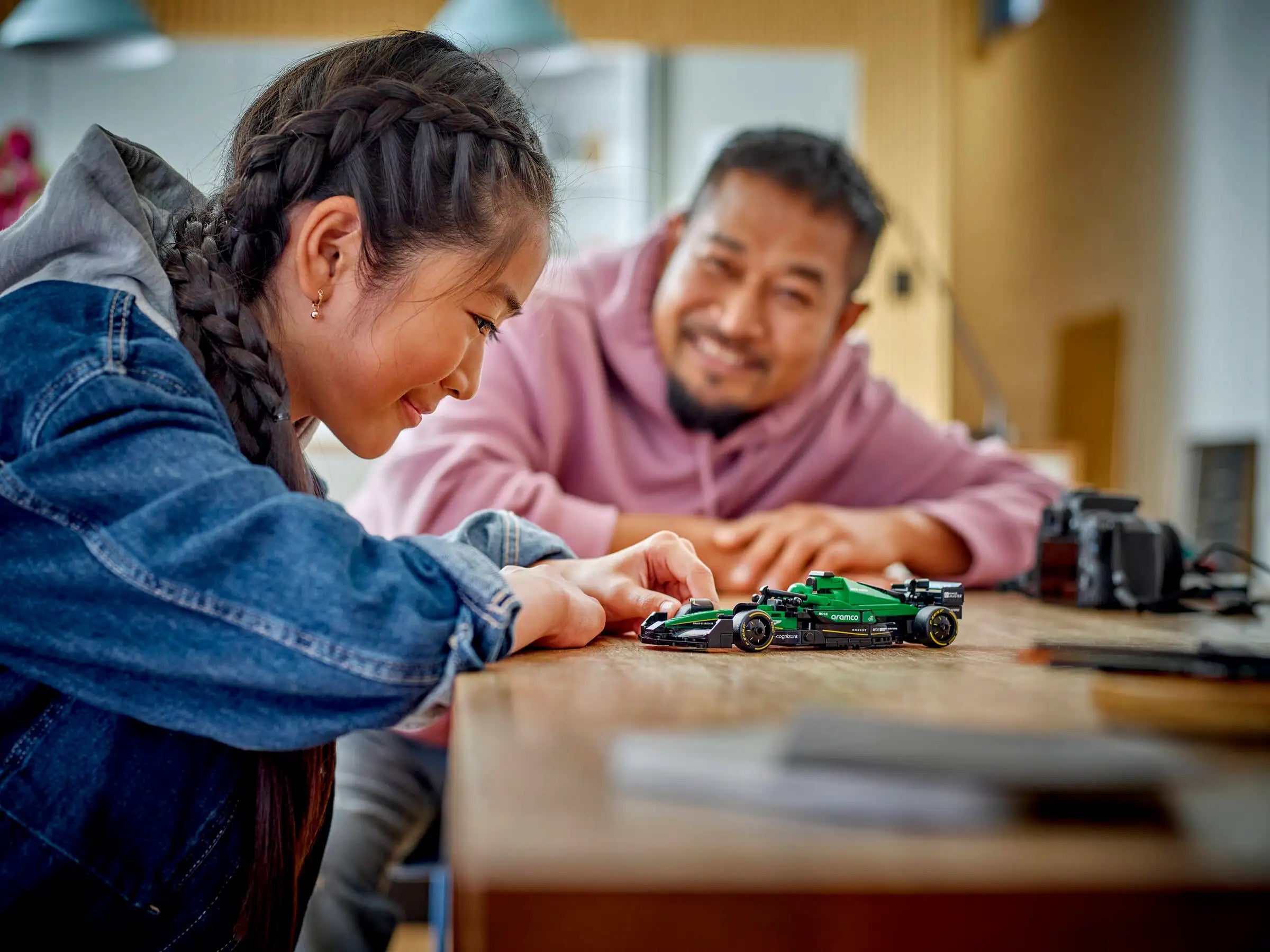 LEGO 77245 Aston Martin Aramco F1 AMR24