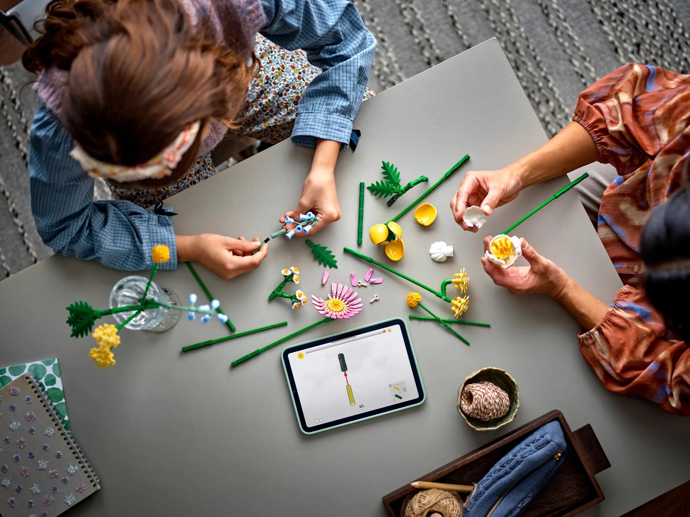 LEGO 10347 Petite Sunny Bouquet