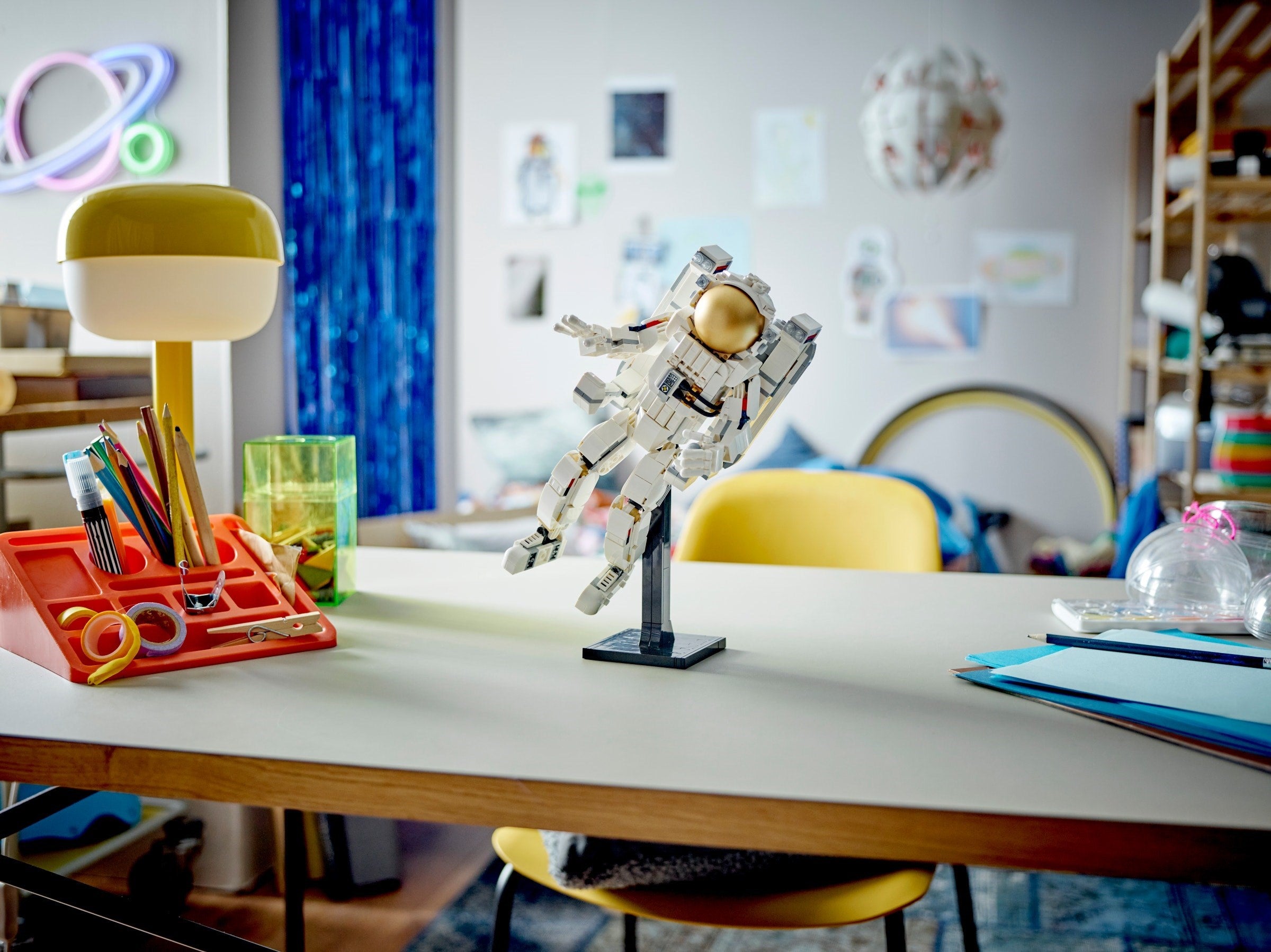 LEGO 31152 Space Astronaut