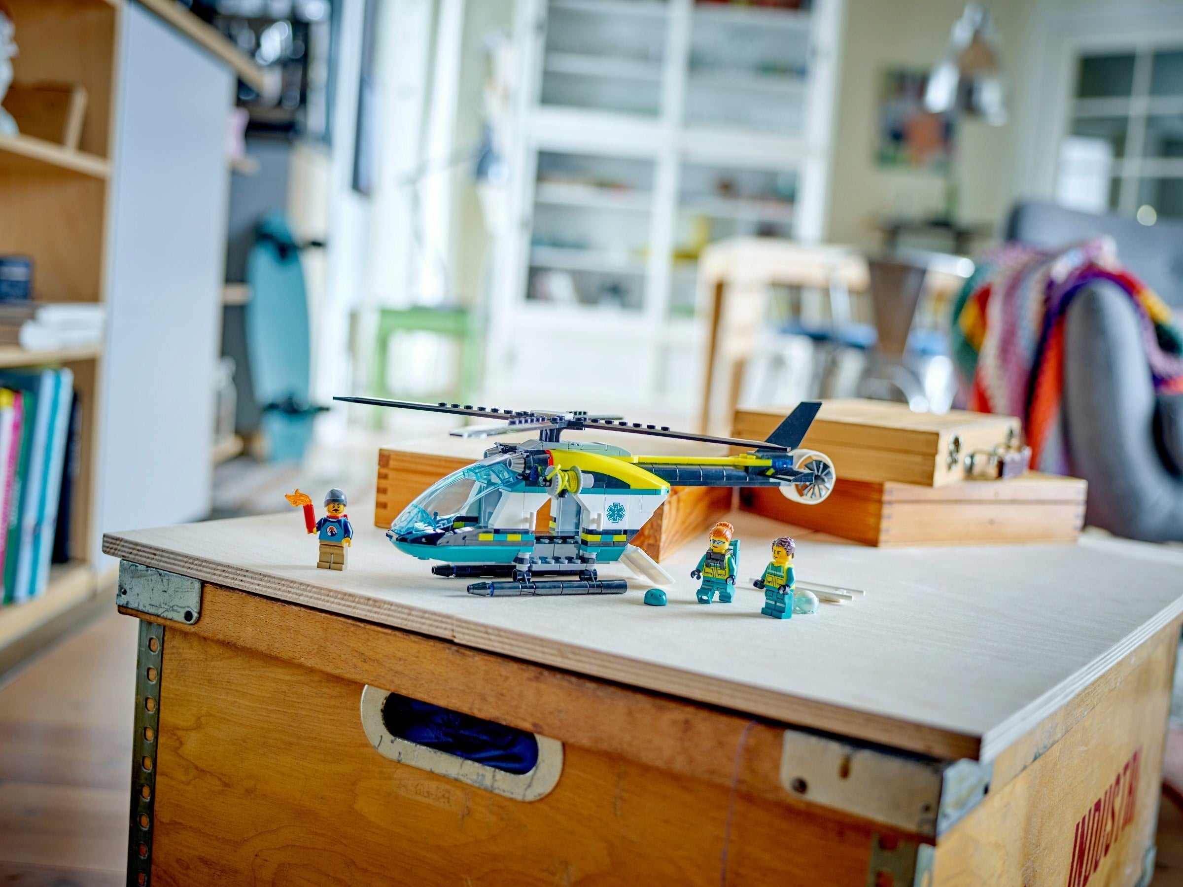 LEGO 60405 Emergency Rescue Helicopter
