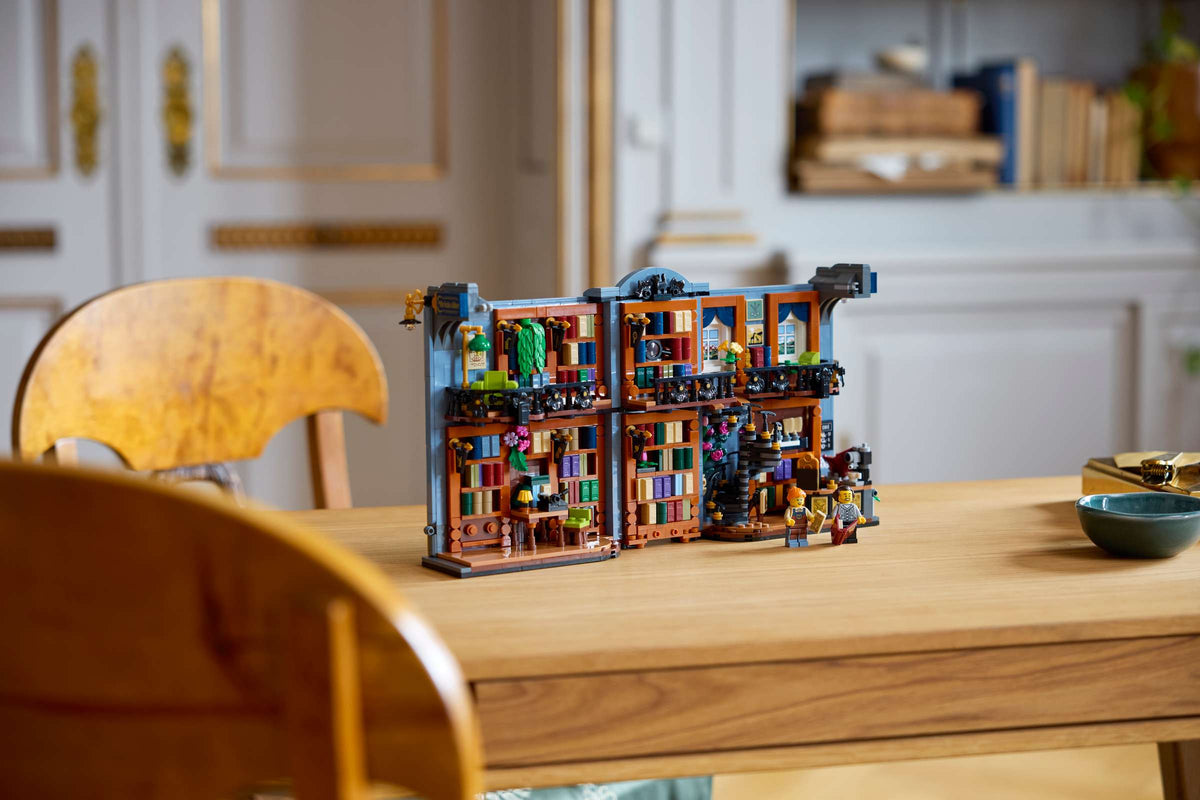 LEGO 11379 Bookstore: Book Nook