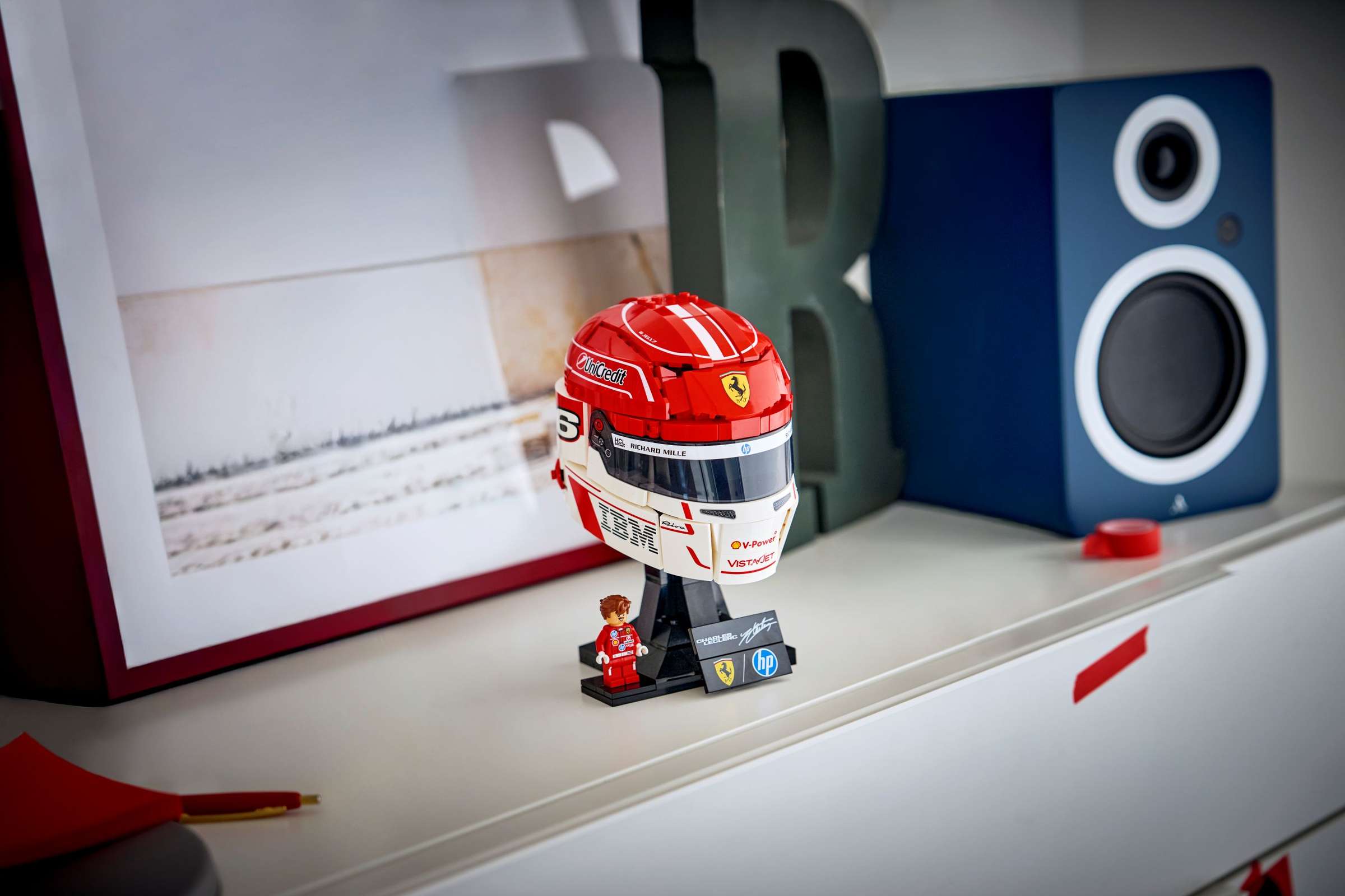 LEGO 43014 Scuderia Ferrari HP Charles Leclerc Helmet