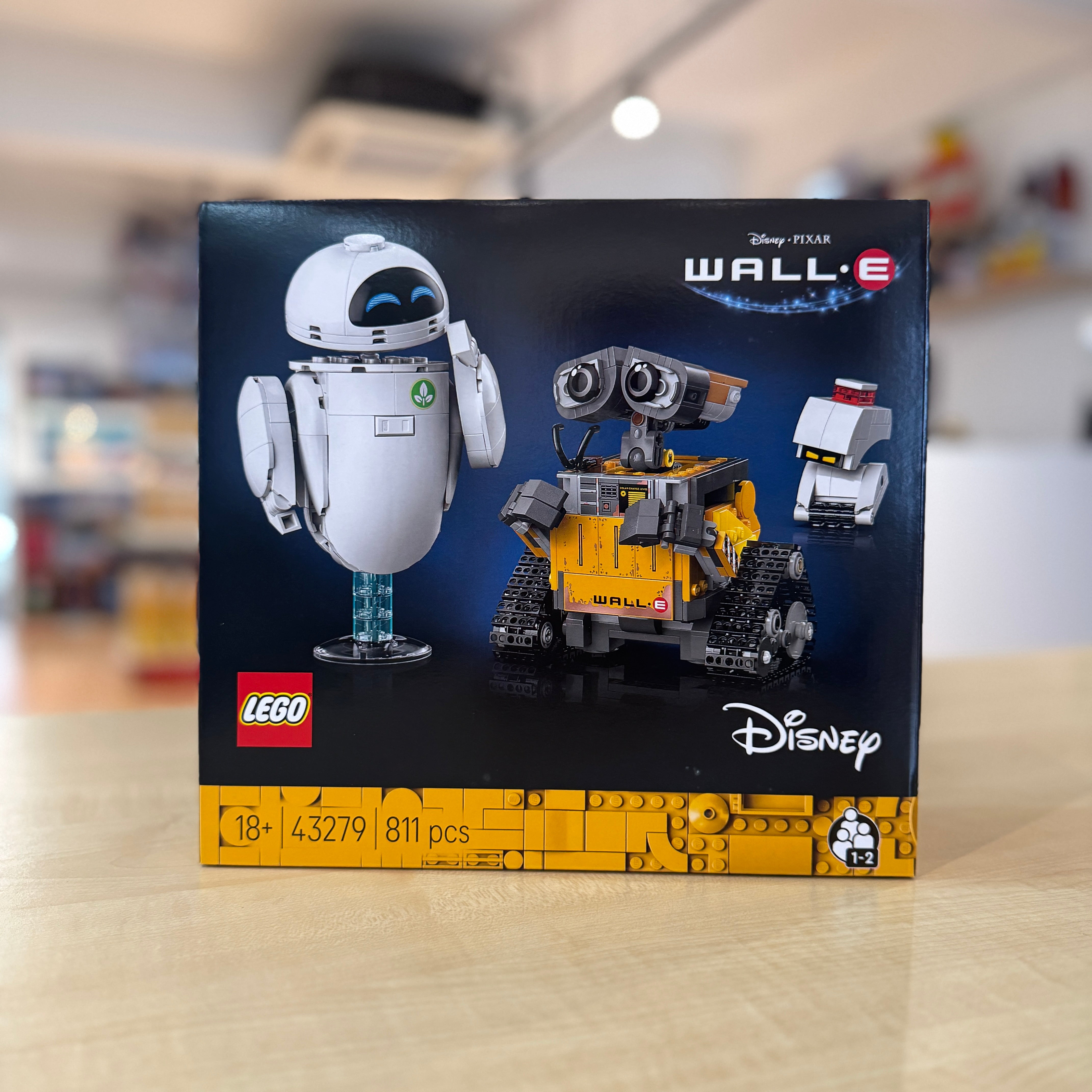 LEGO 43279 WALL-E and EVE