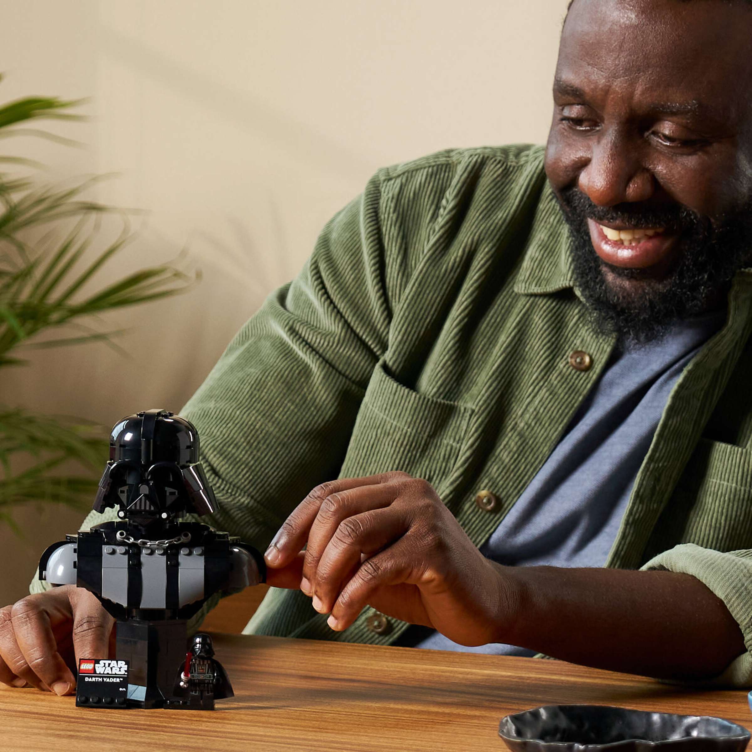 LEGO 75439 Darth Vader Bust