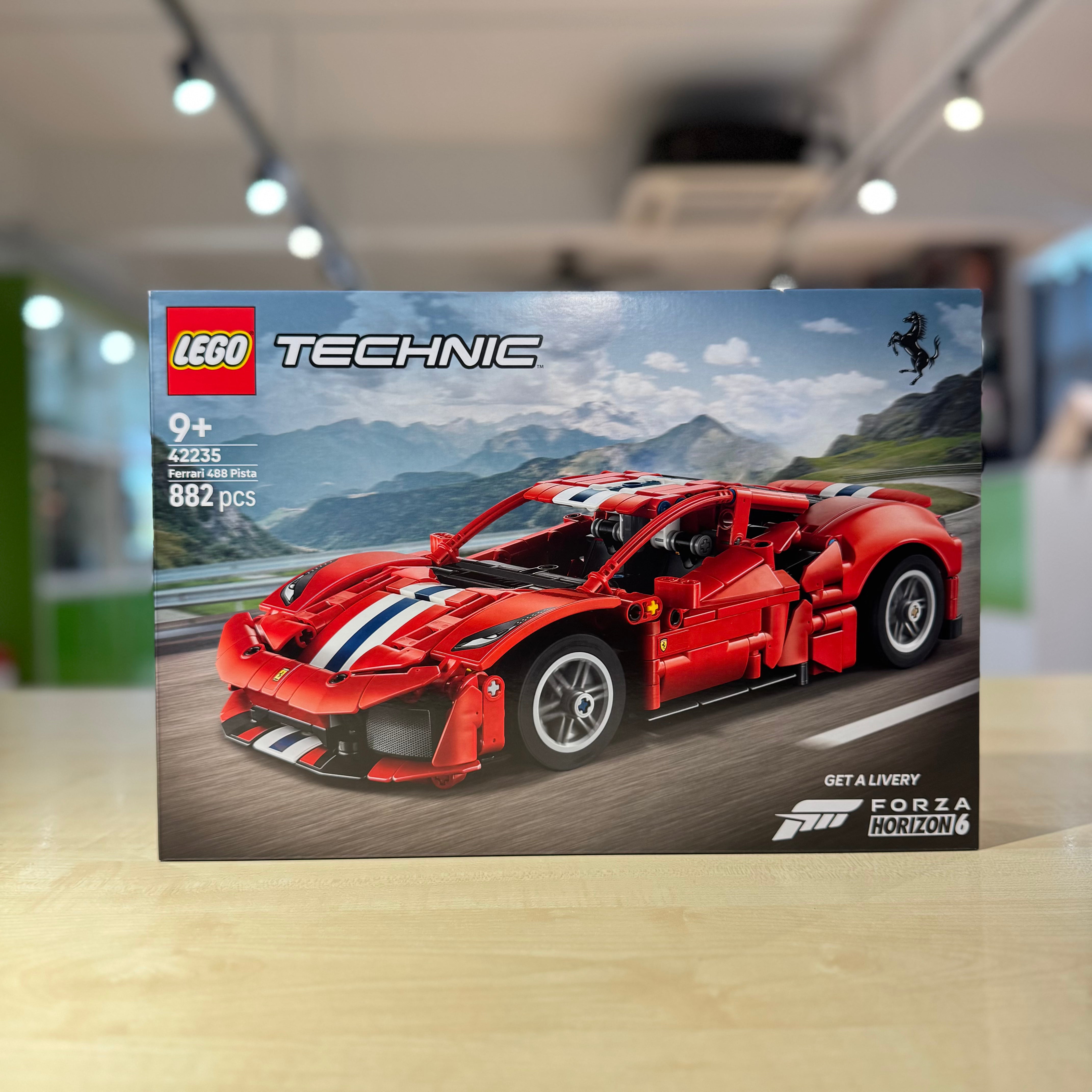 LEGO Technic 42235 Ferrari 488 Pista Car