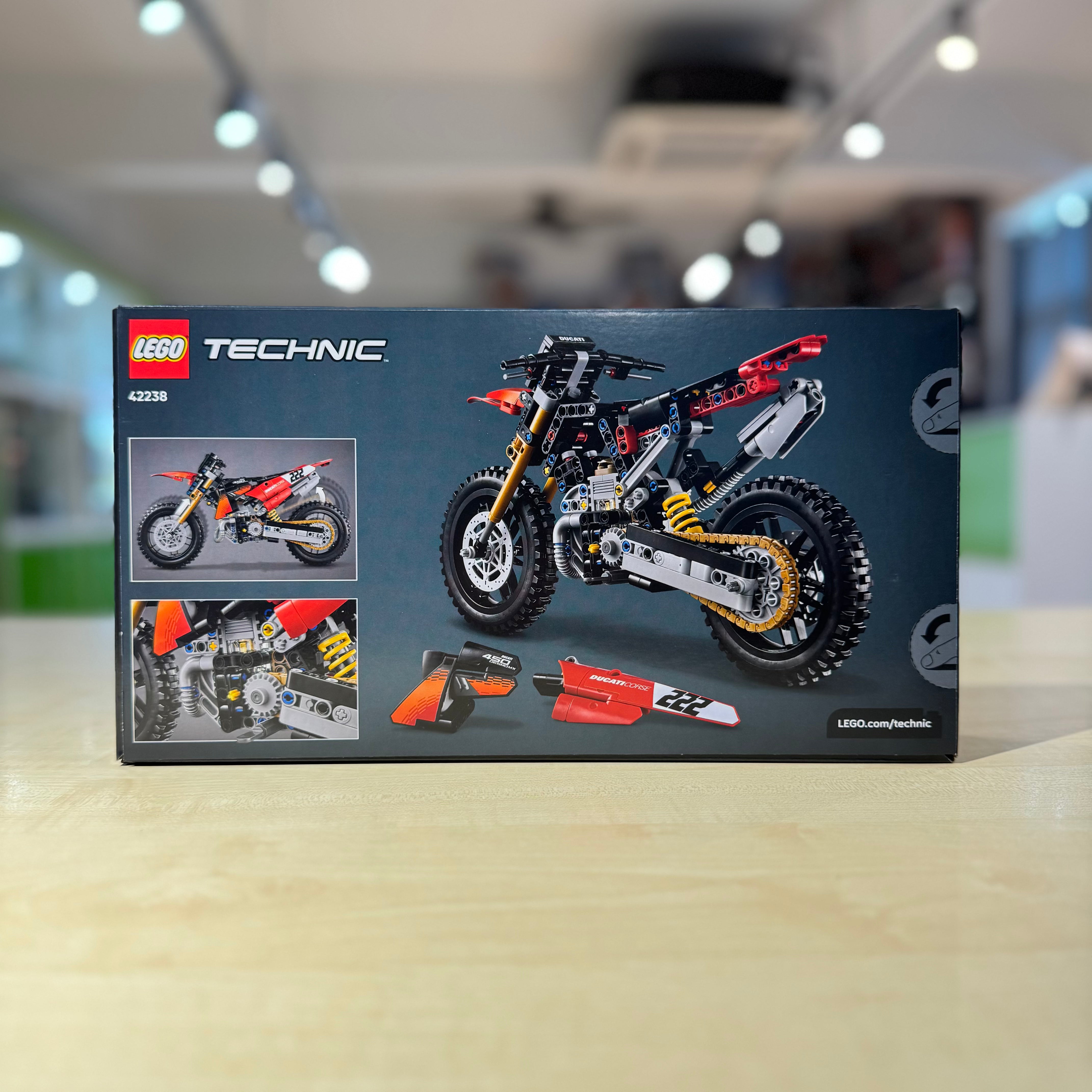 LEGO Technic 42238 Ducati Desmo450 MX Factory Motorcycle