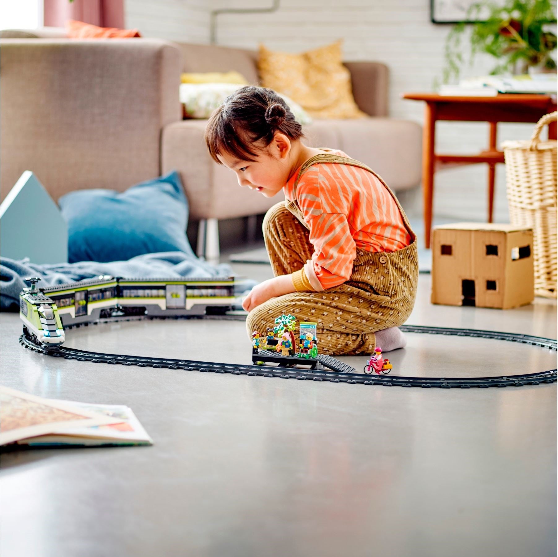 LEGO 60337 Express Passenger Train