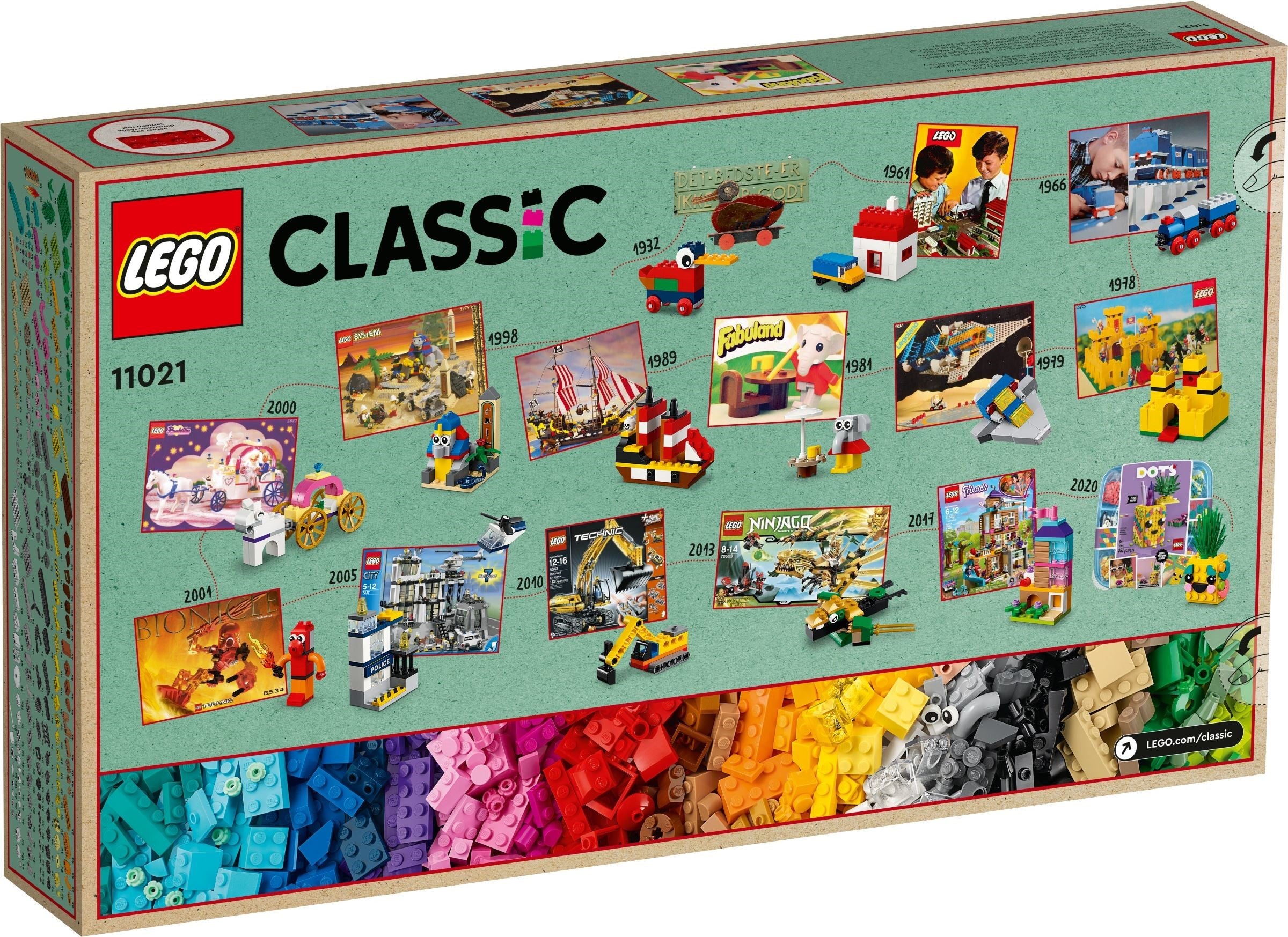 LEGO 11021 90 Years of Play
