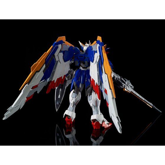 1/100 High Resolution Model Wing Gundam EW