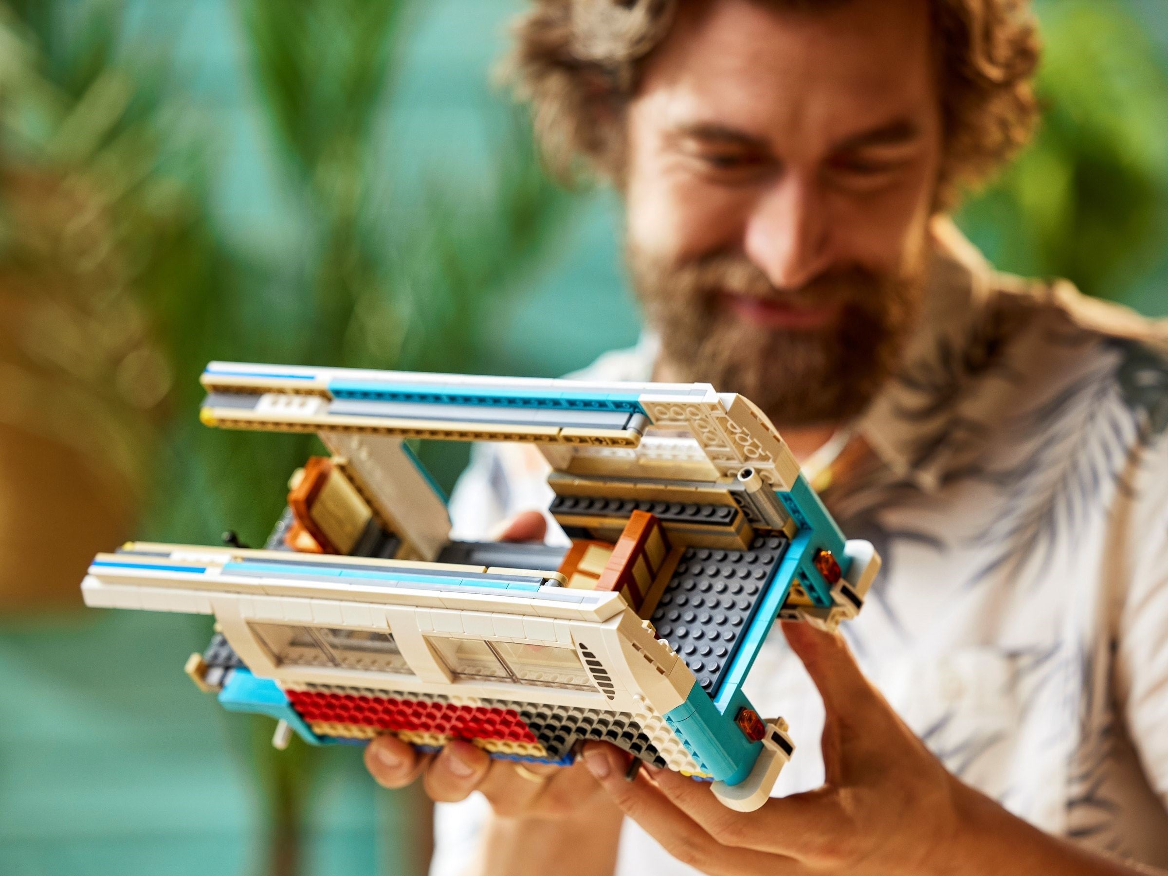 LEGO 10279 Volkswagen T2 Camper Van