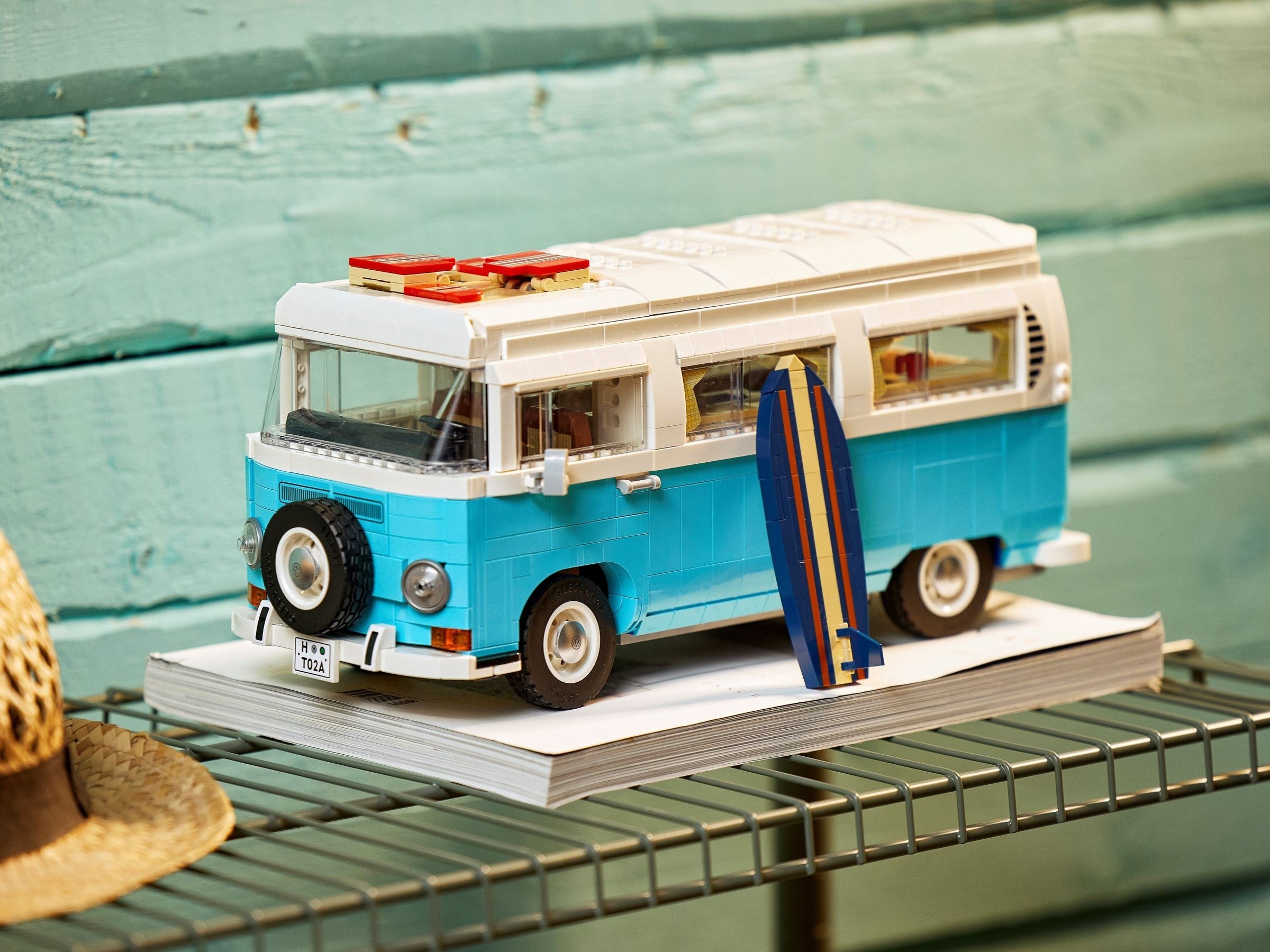 LEGO 10279 Volkswagen T2 Camper Van