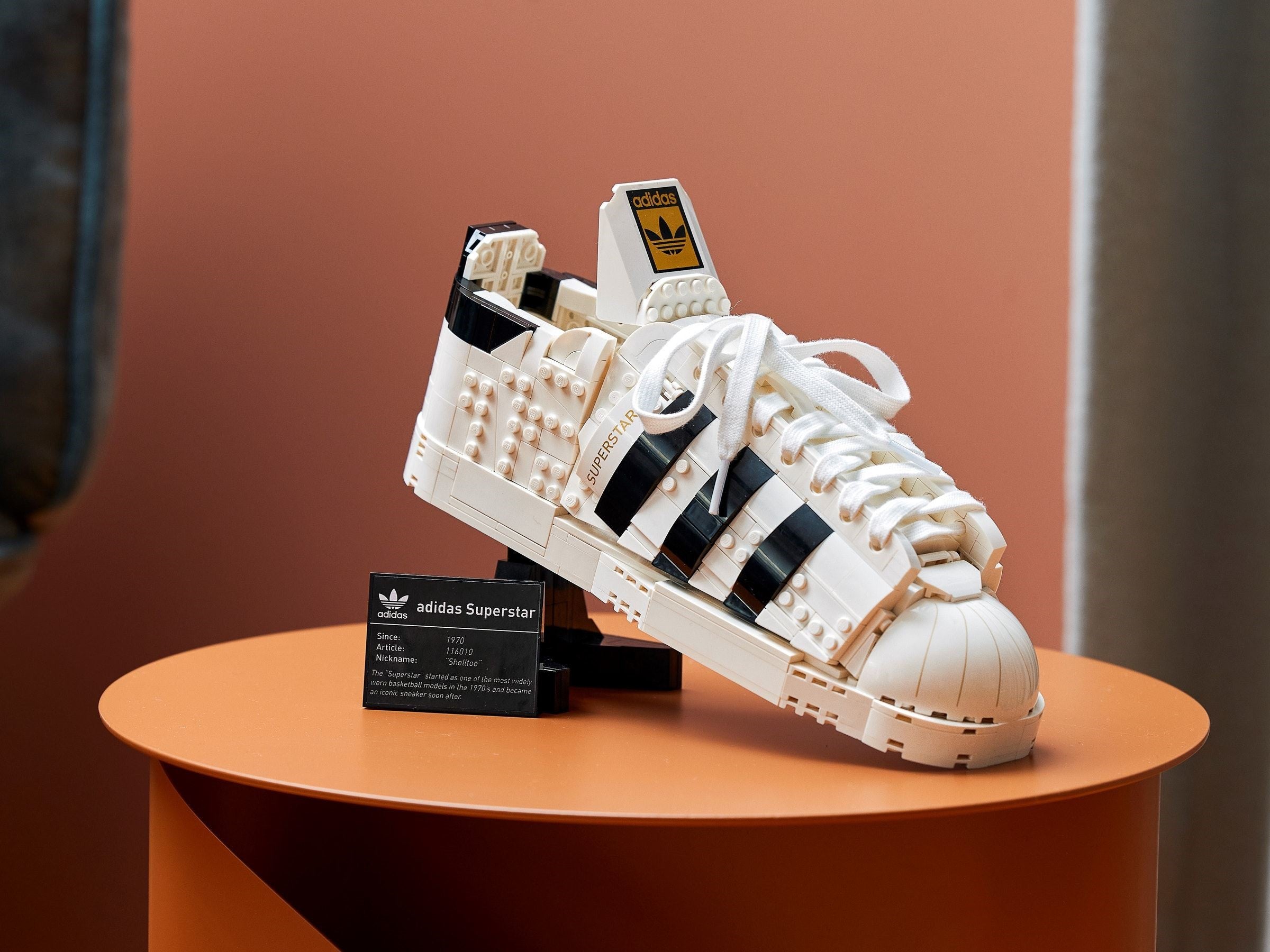 LEGO 10282 Adidas Originals Superstar