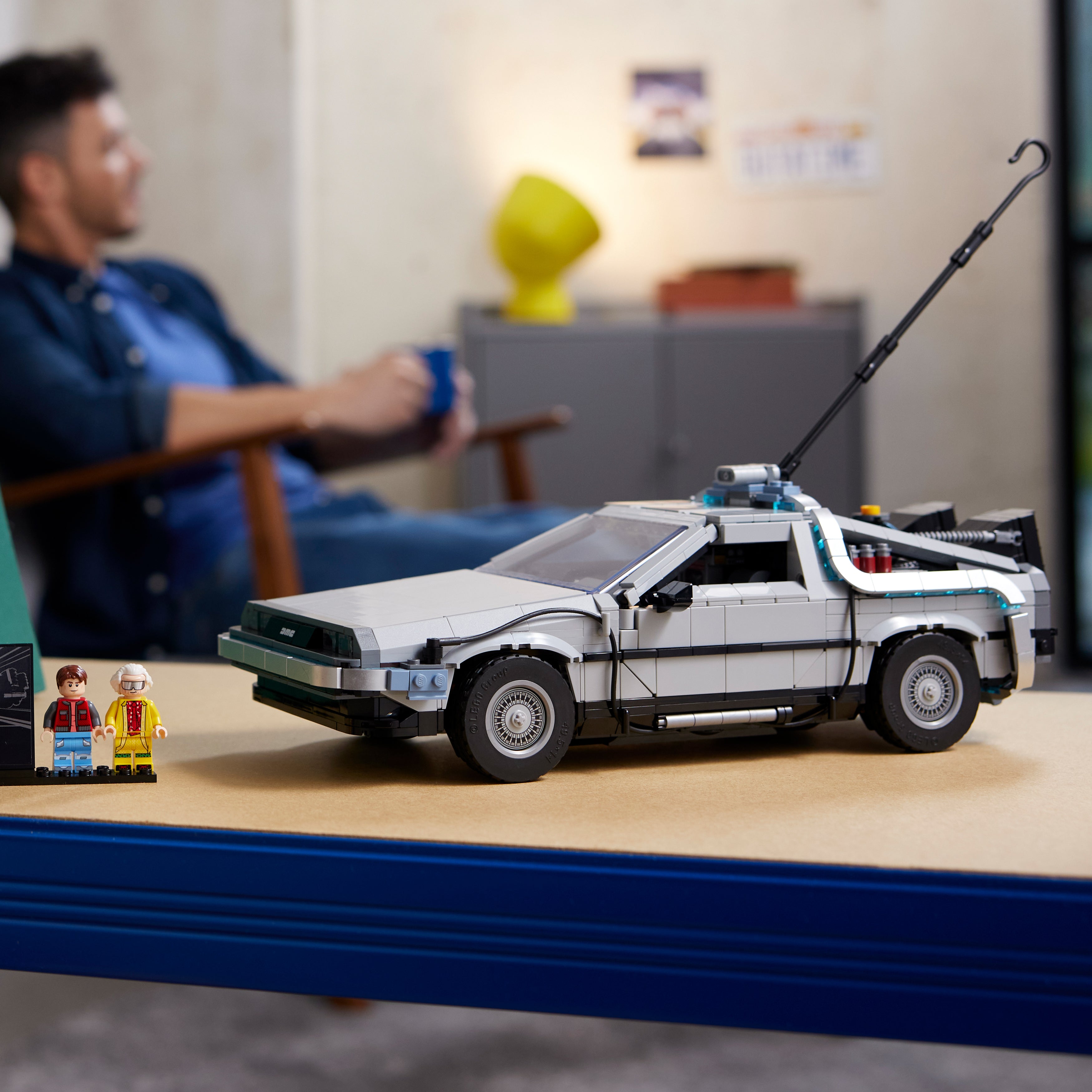 LEGO 10300 Back to the Future Time Machine