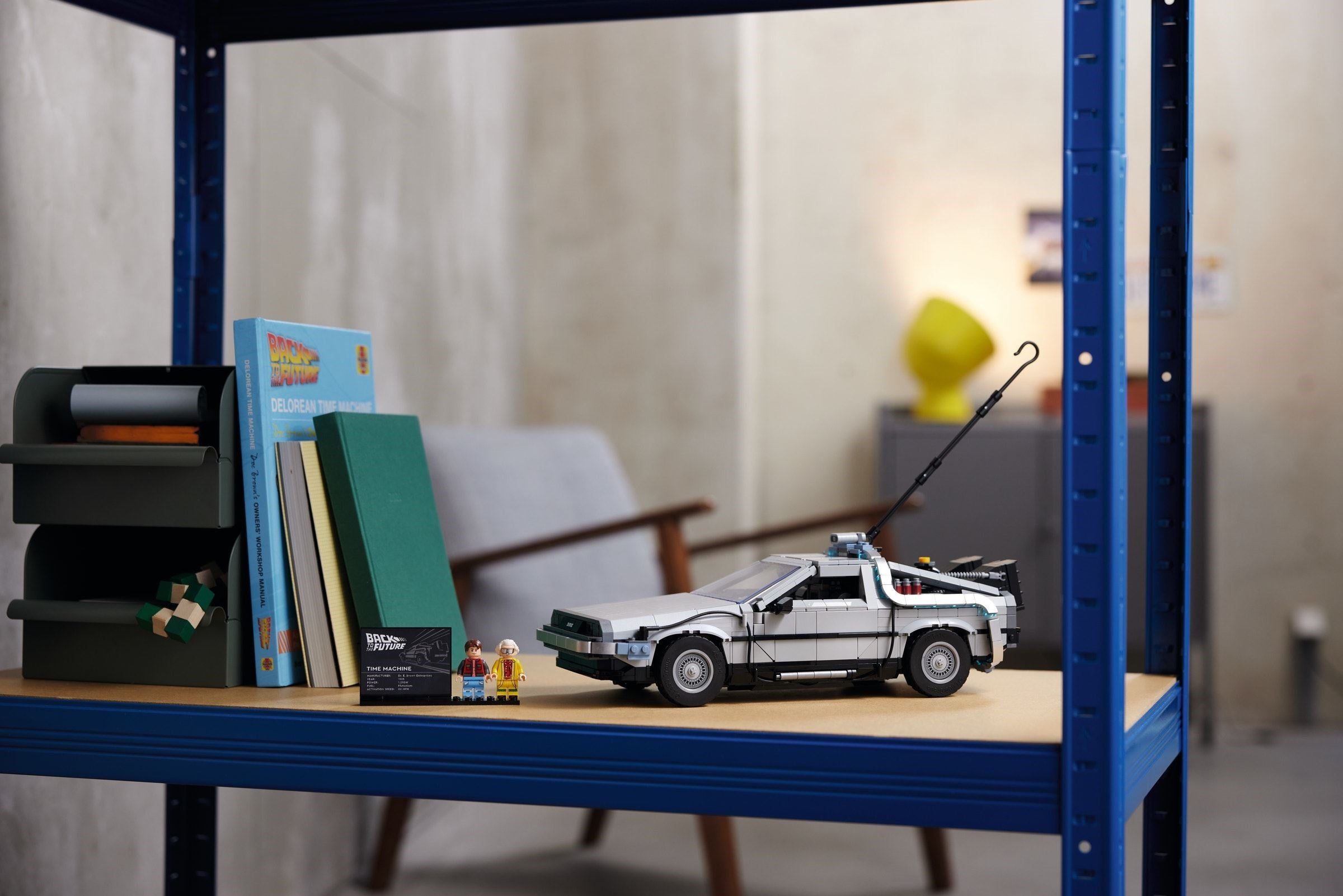 LEGO 10300 Back to the Future Time Machine