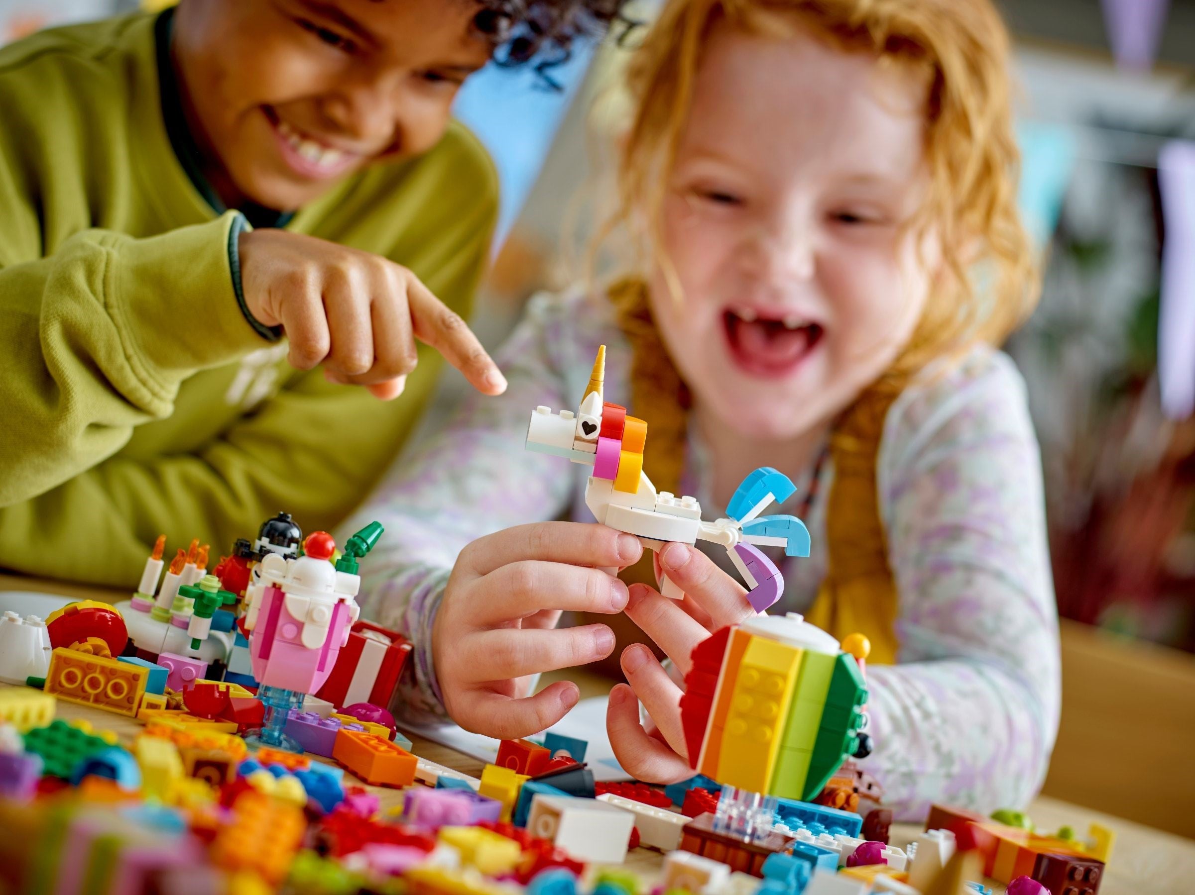 LEGO 11029 Creative Party Box
