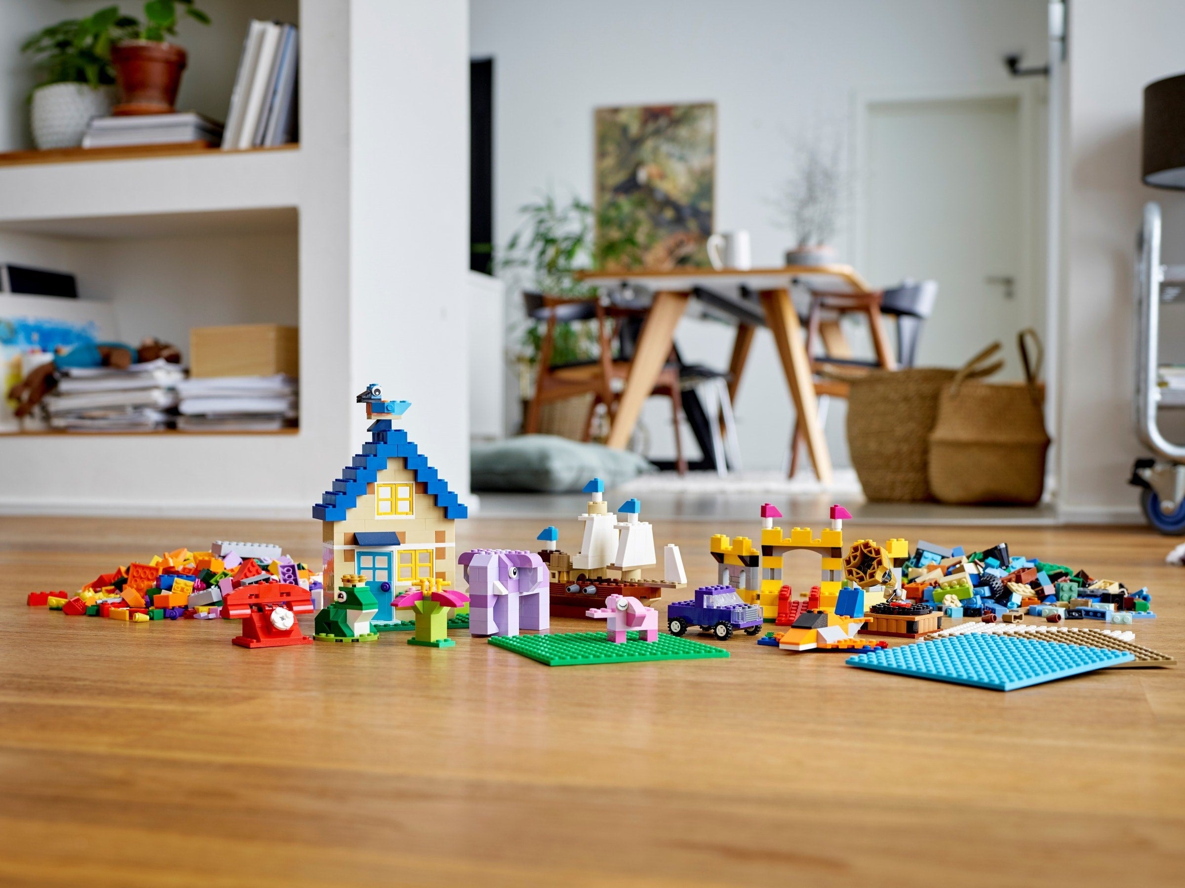 LEGO 11717 Bricks Box