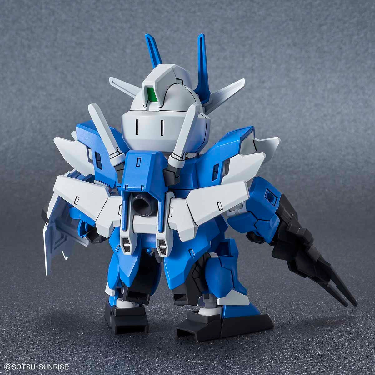 SD Gundam Cross Silhouette Earthree Gundam