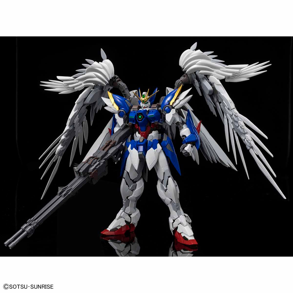Hi-Resolution Model 1/100 Wing Gundam Zero Custom EW Ver