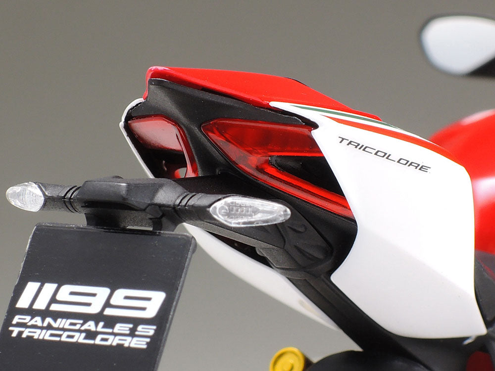 Tamiya 1/12 Ducati 1199 Panigale S Tricolore (14132)