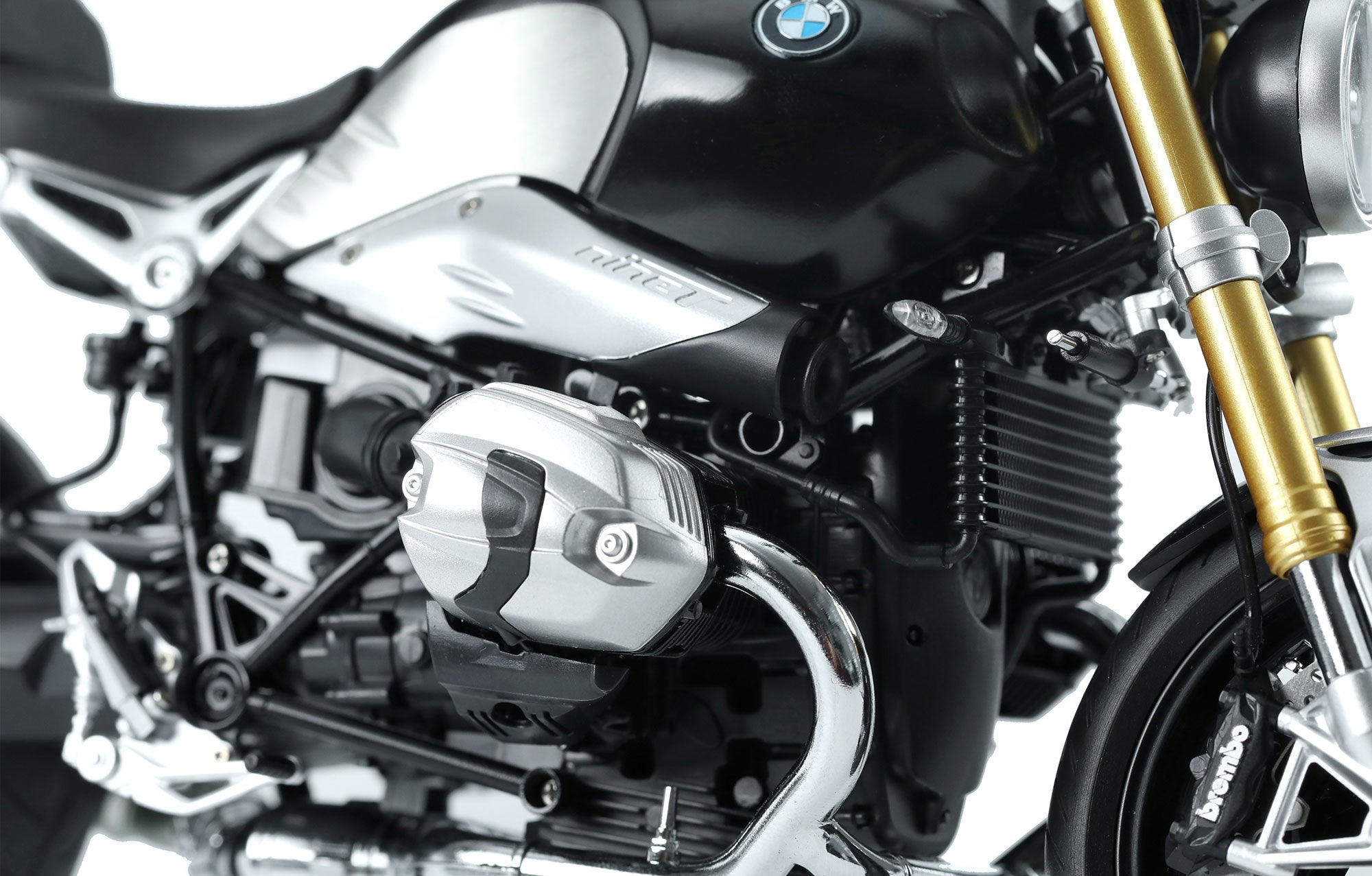 MENG 1/9 BMW R nineT (Pre-Colored Edition) MT-003s