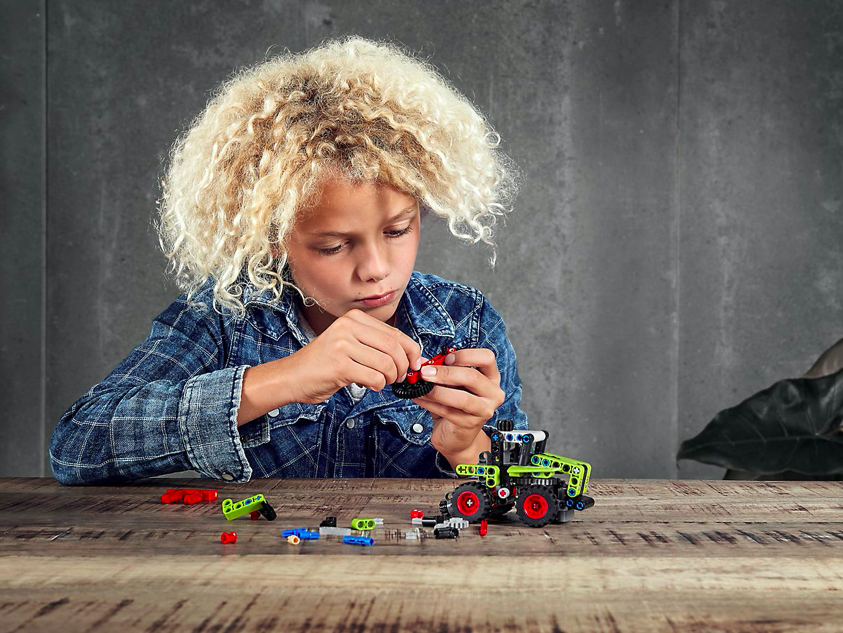 LEGO 42102 Mini CLAAS XERION