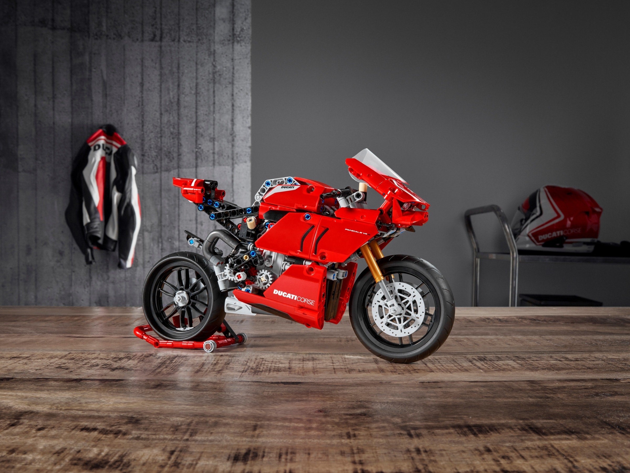 LEGO 42107 Ducati Panigale V4 R