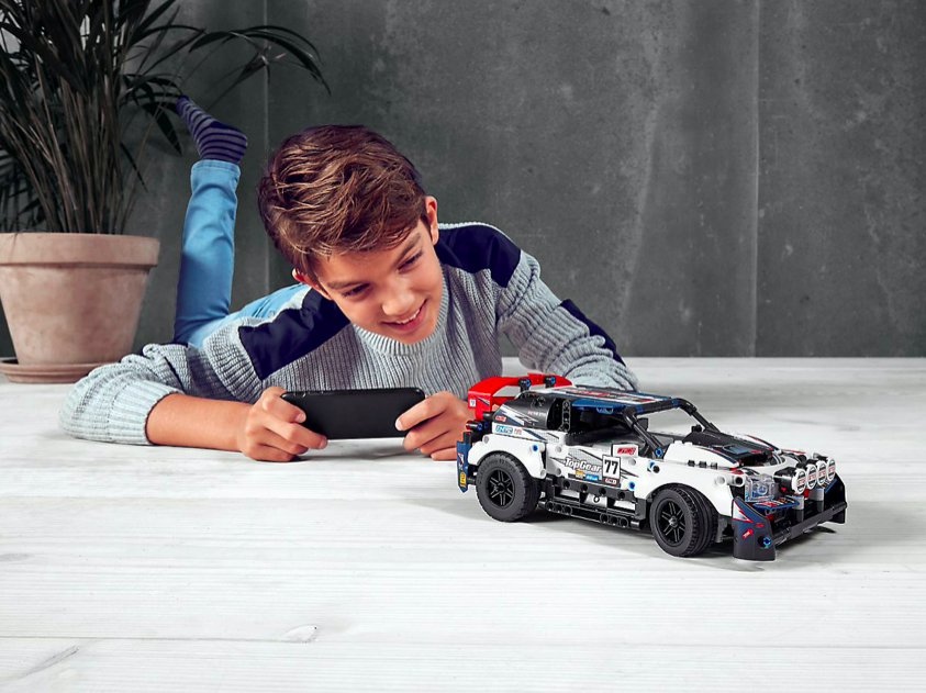 LEGO 42109 App-Controlled Top Gear Rally Car
