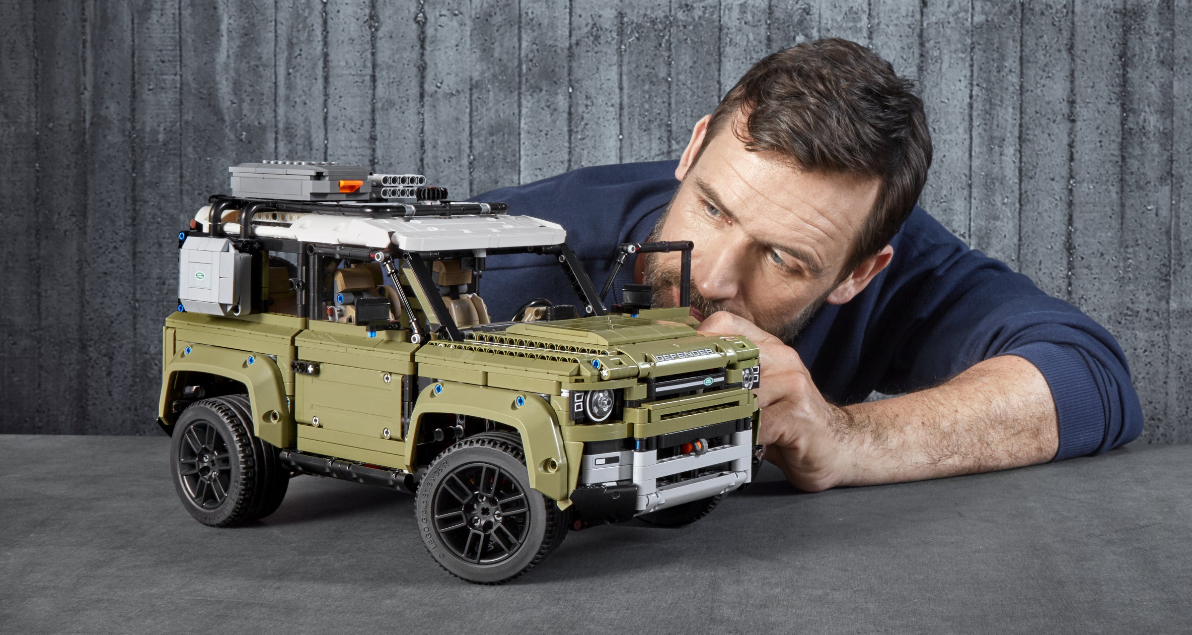 LEGO 42110 Land Rover Defender