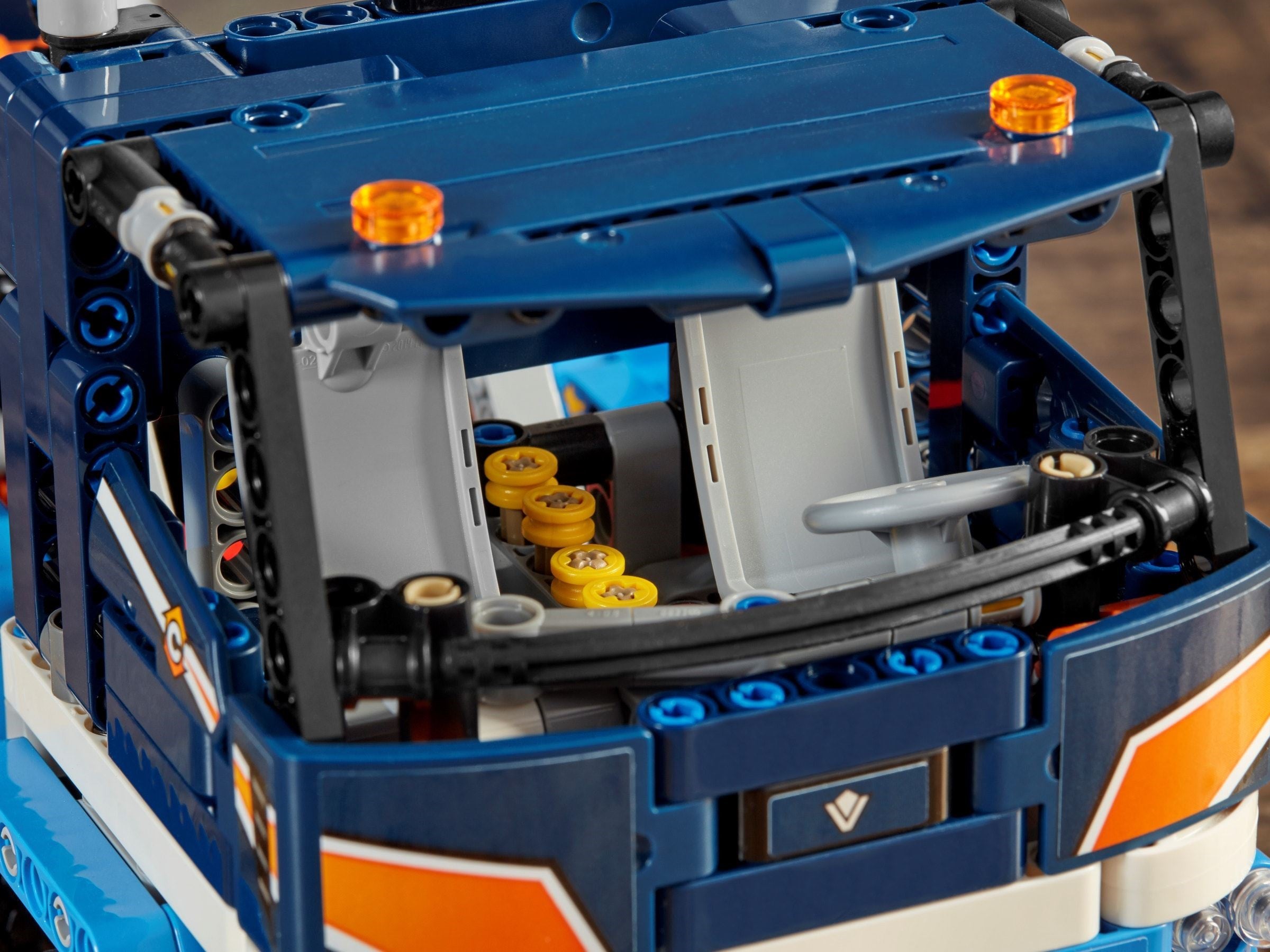 LEGO 42112 Concrete Mixer Truck
