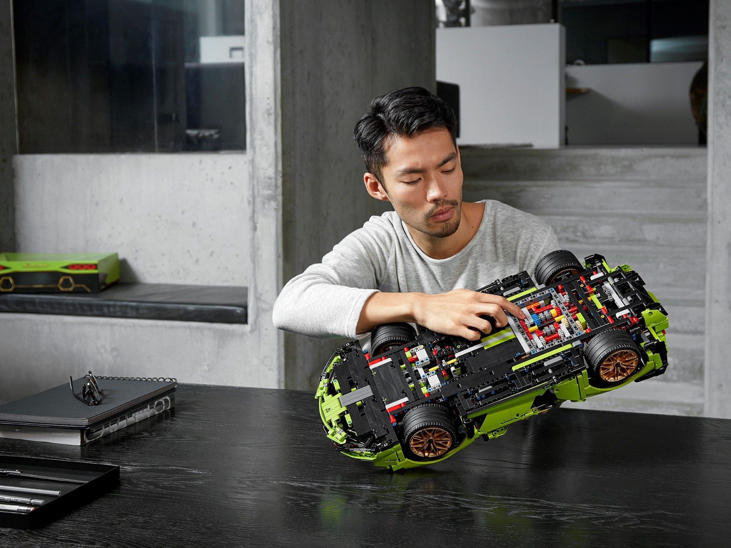 LEGO 42115 Lamborghini Sián FKP 37