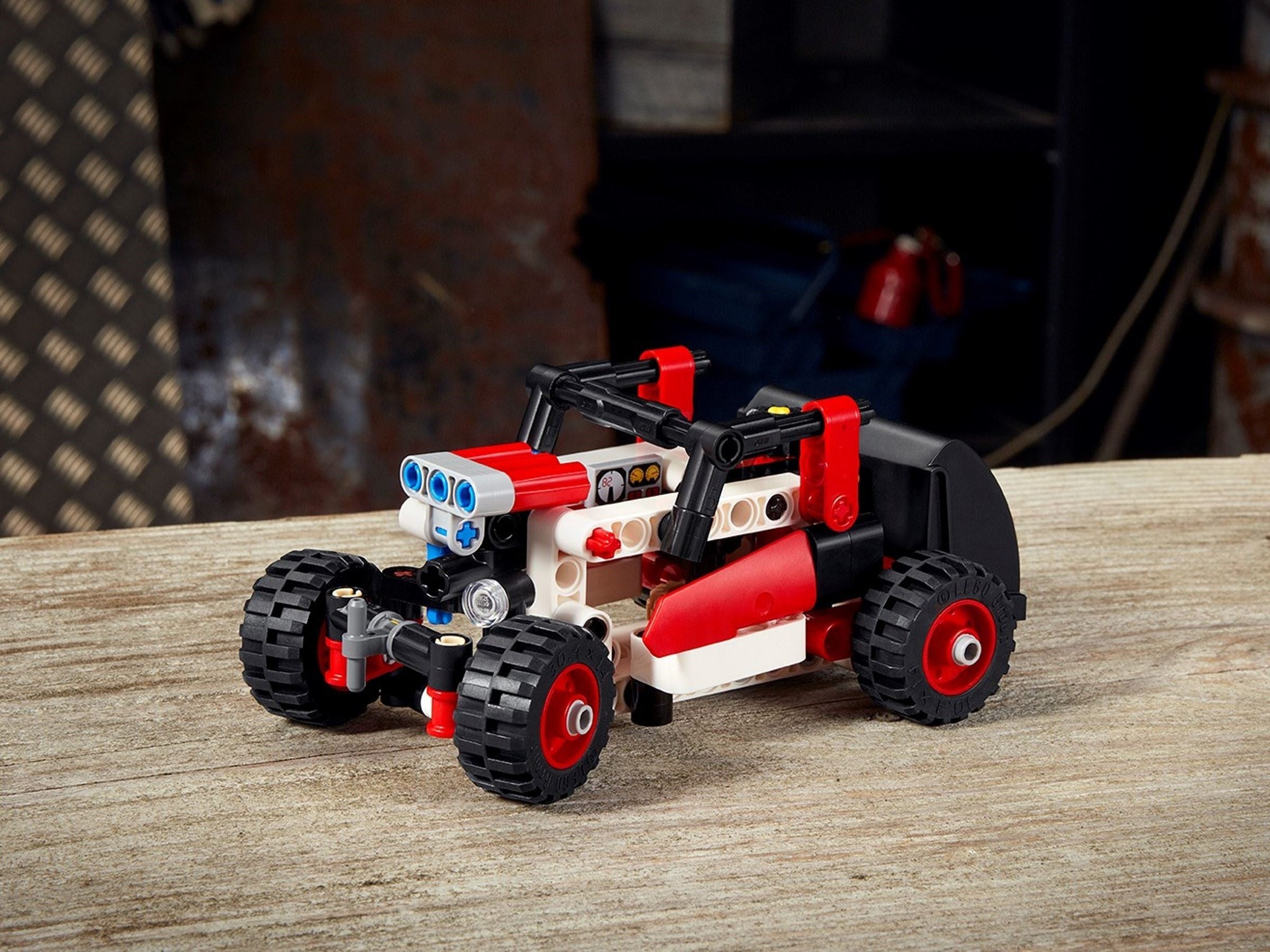 LEGO 42116 Skid Steer Loader