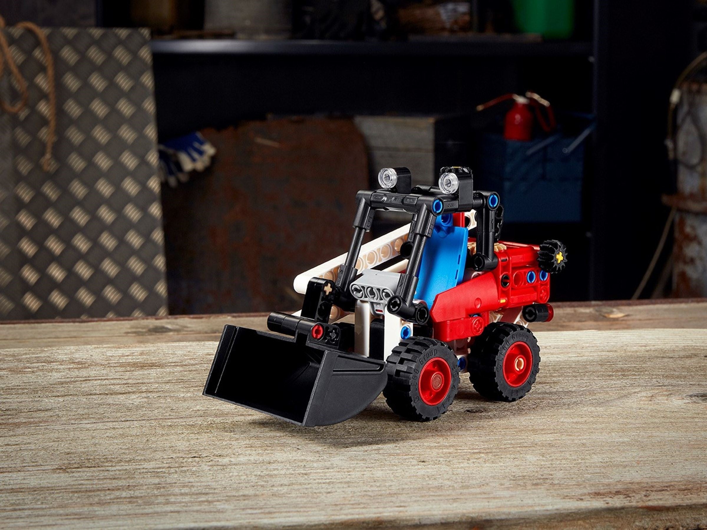 LEGO 42116 Skid Steer Loader
