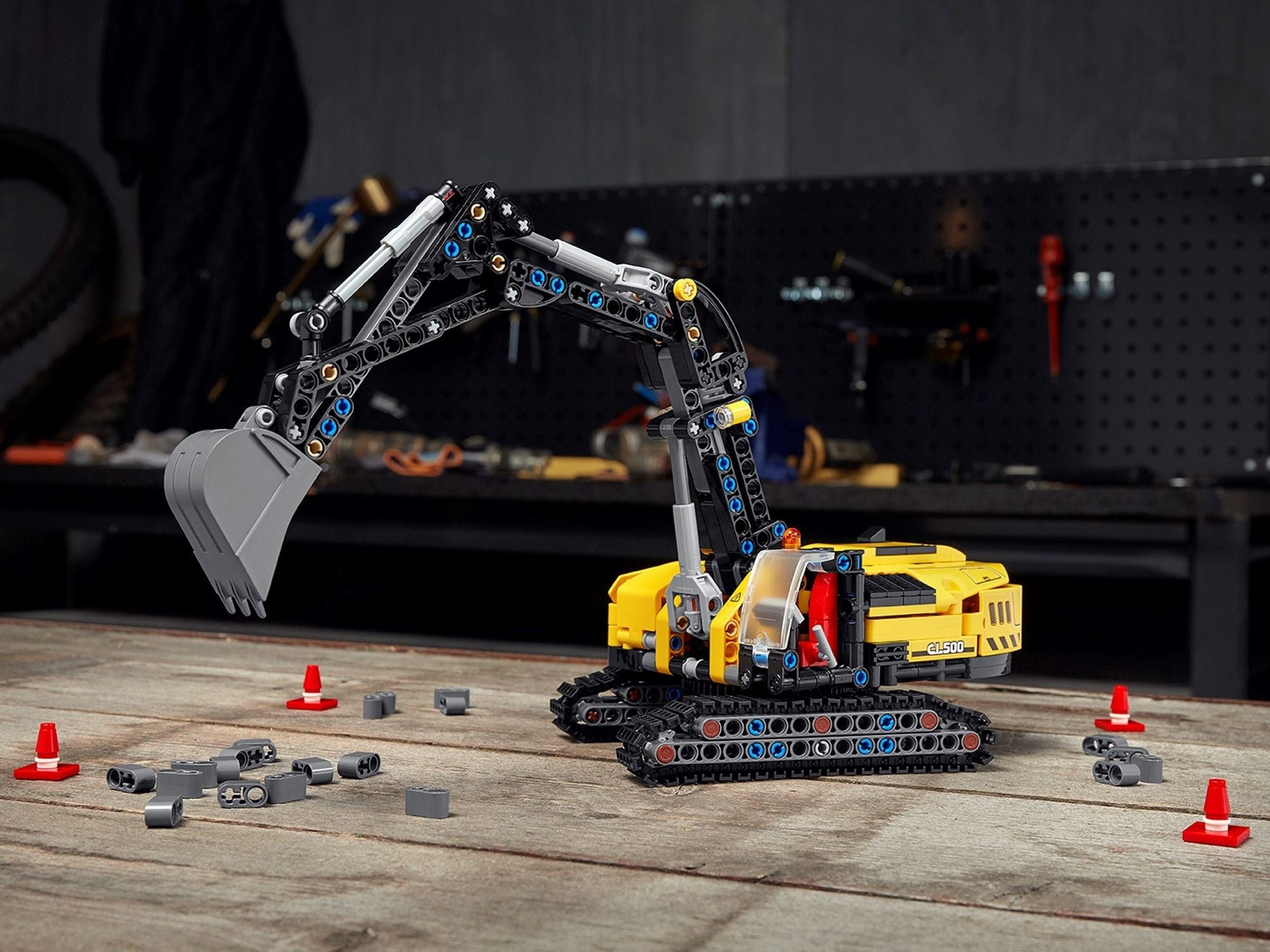 LEGO 42121 Heavy Duty Excavator