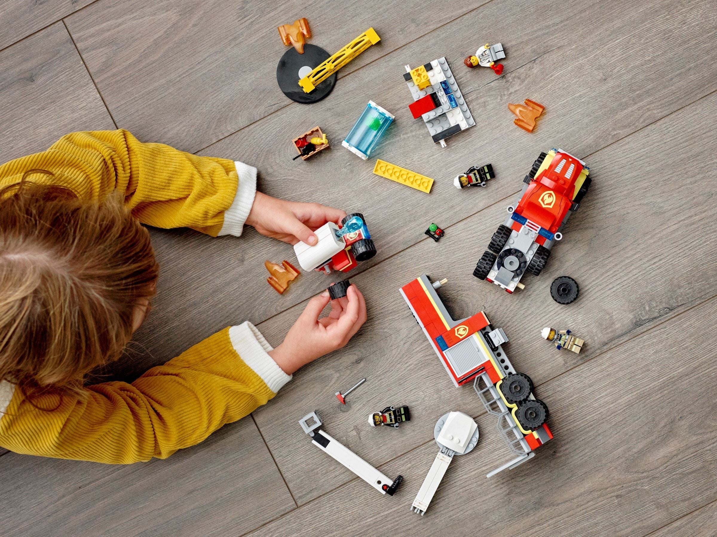 LEGO 60282 Fire Command Unit