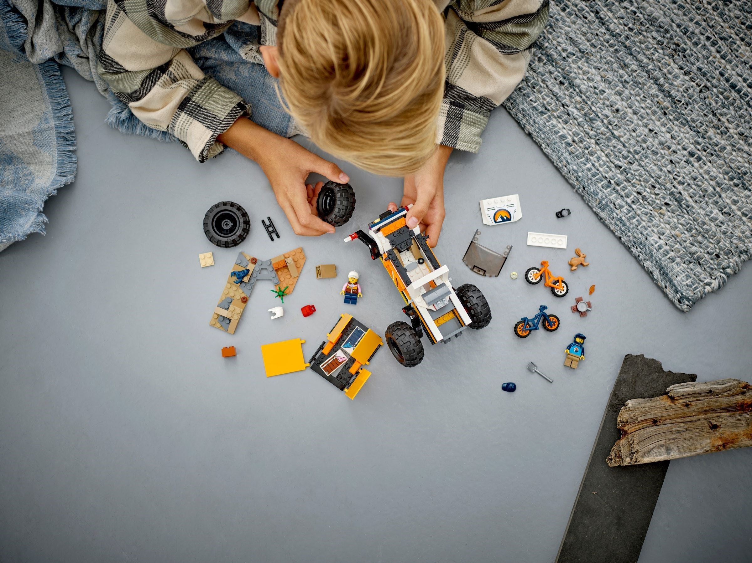 LEGO 60387 4x4 Off-Roader Adventures