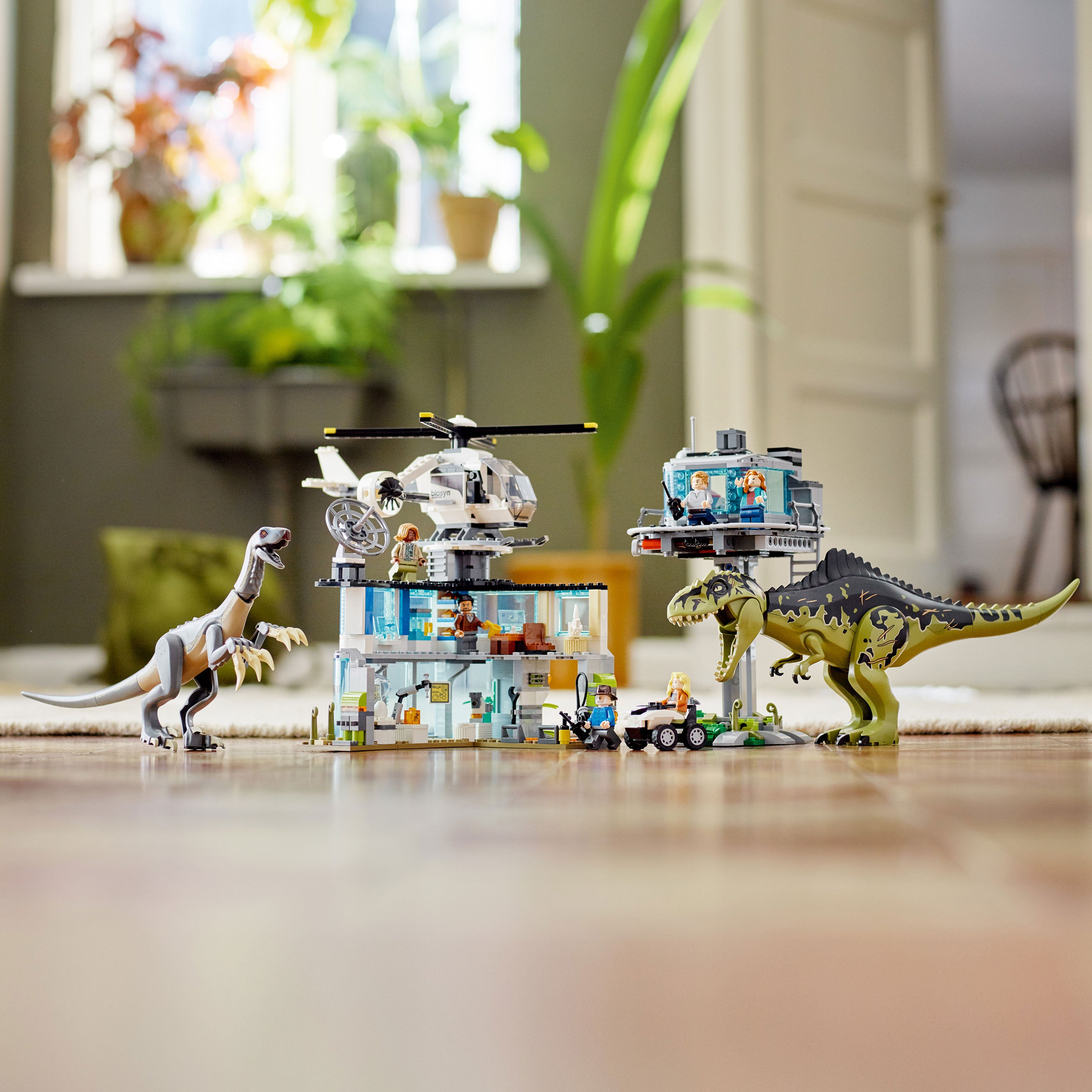 LEGO 76949 Giganotosaurus & Therizinosaurus Attack