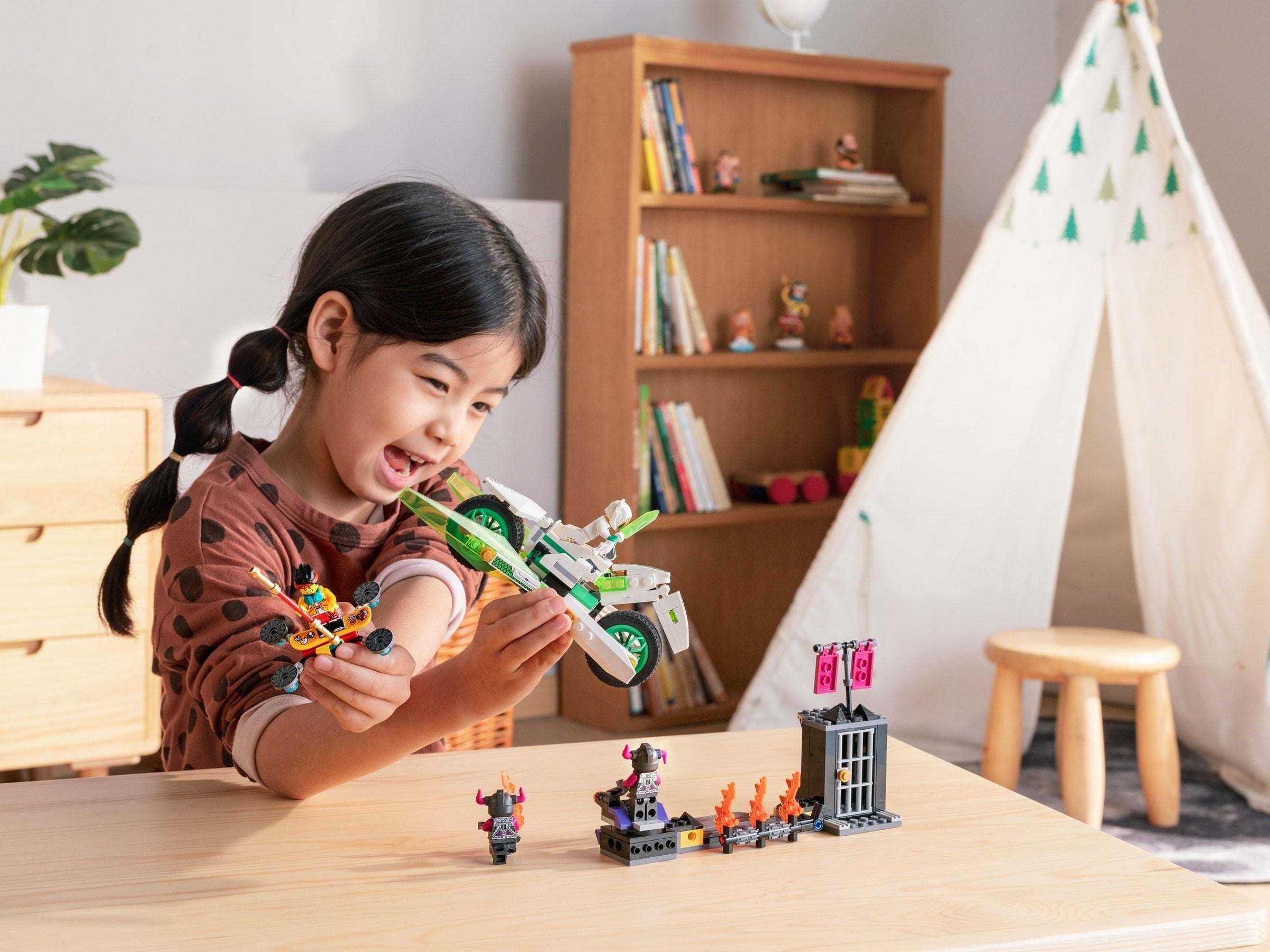 LEGO 80006 White Dragon Horse Bike