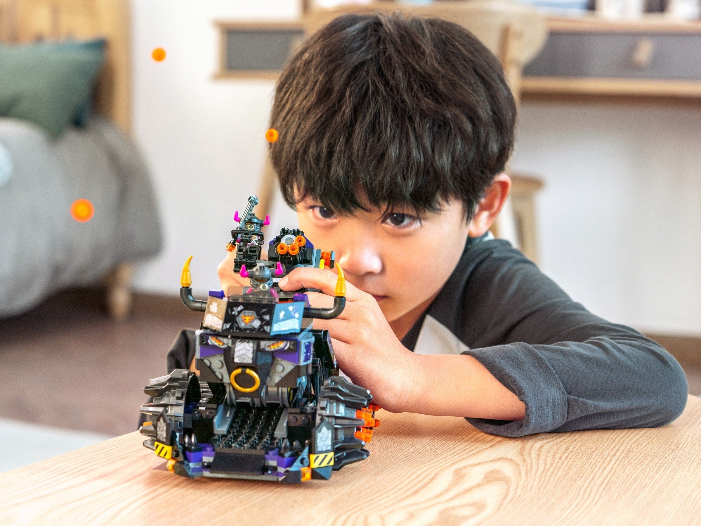 LEGO 80007 Iron Bull Tank