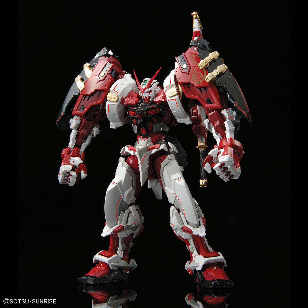 High-Resolution Model 1/100 Gundam Astray Red Frame Powered Red