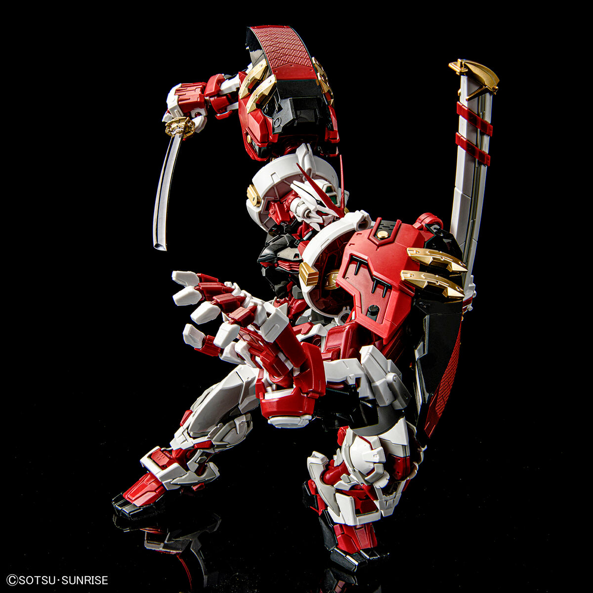 High-Resolution Model 1/100 Gundam Astray Red Frame Powered Red