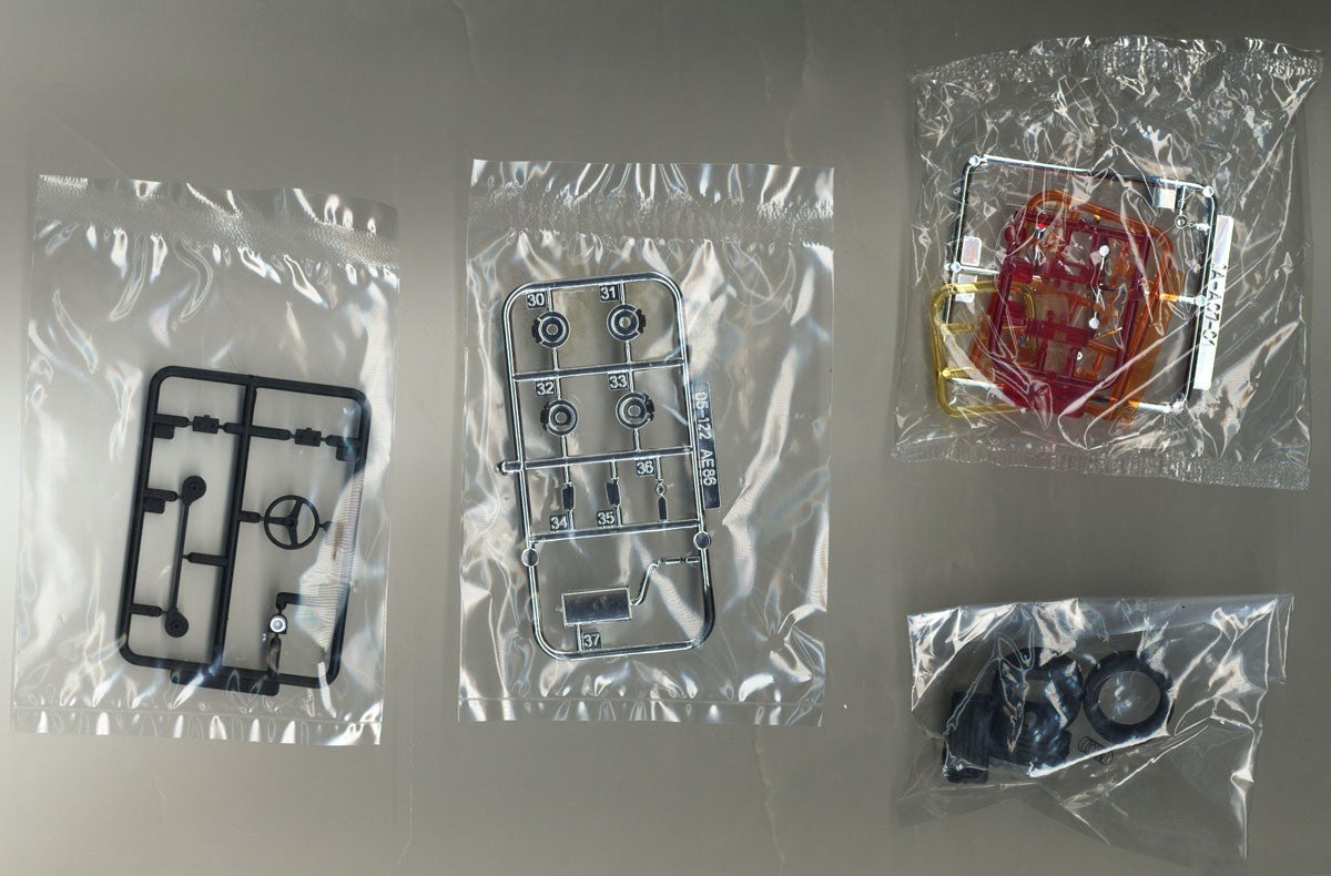 1/24 Initial D Takumi Fujiwara AE86 Trueno Project D Specification (Prepainted)