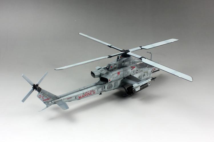 1/72 AH-1Z 'Viper' Attack Helicopter