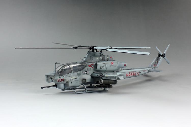 1/72 AH-1Z 'Viper' Attack Helicopter