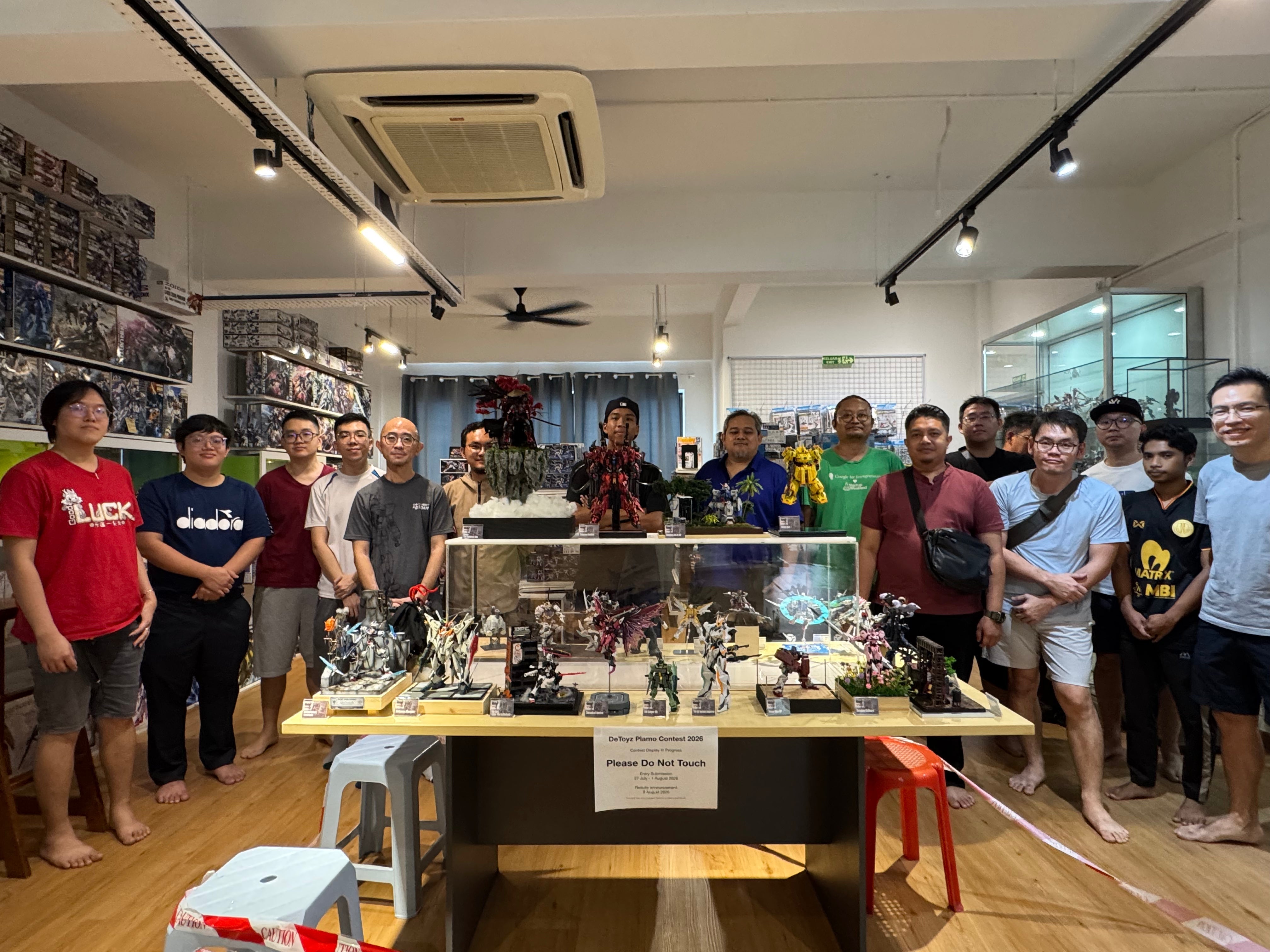 DeToyz Plamo Contest 2026 – Official Results & Event Recap - group photo