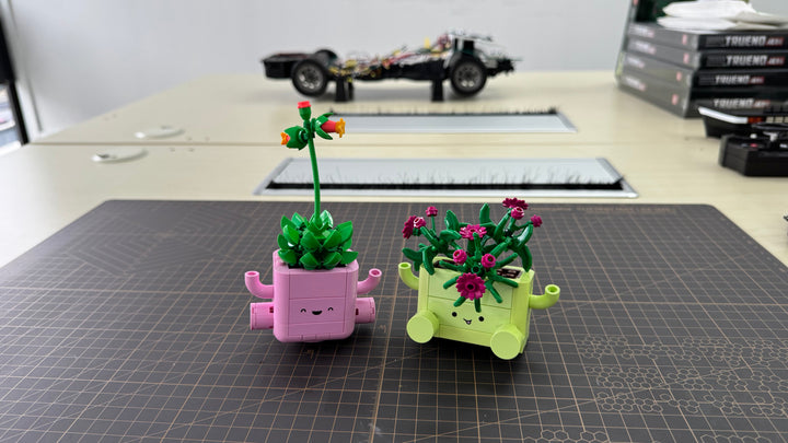 Taking a Short Break from the AE86 — Building LEGO 11506 Rocking Plants