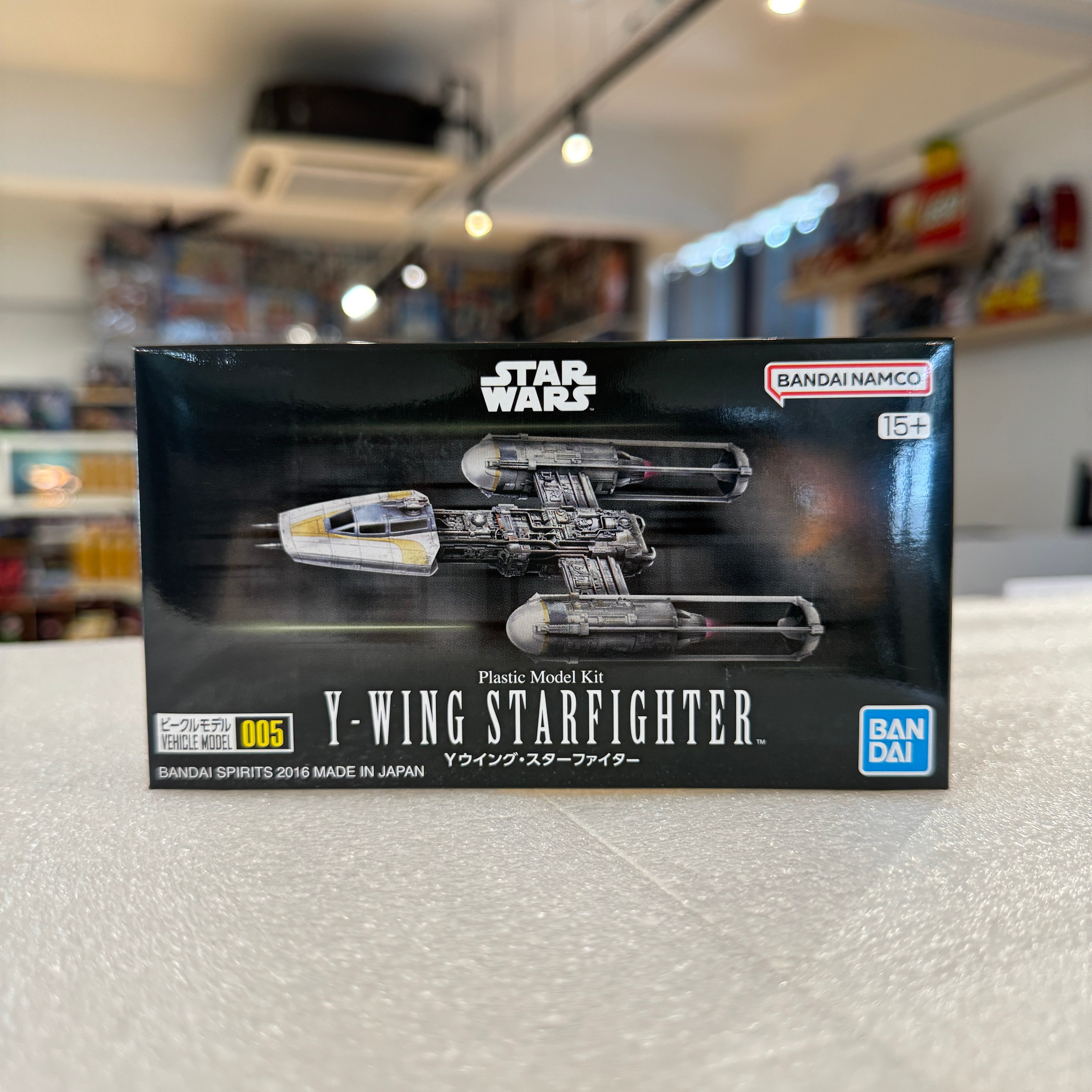 Bandai Star Wars Vehicle Model series - 005 Y-Wing Starfighter