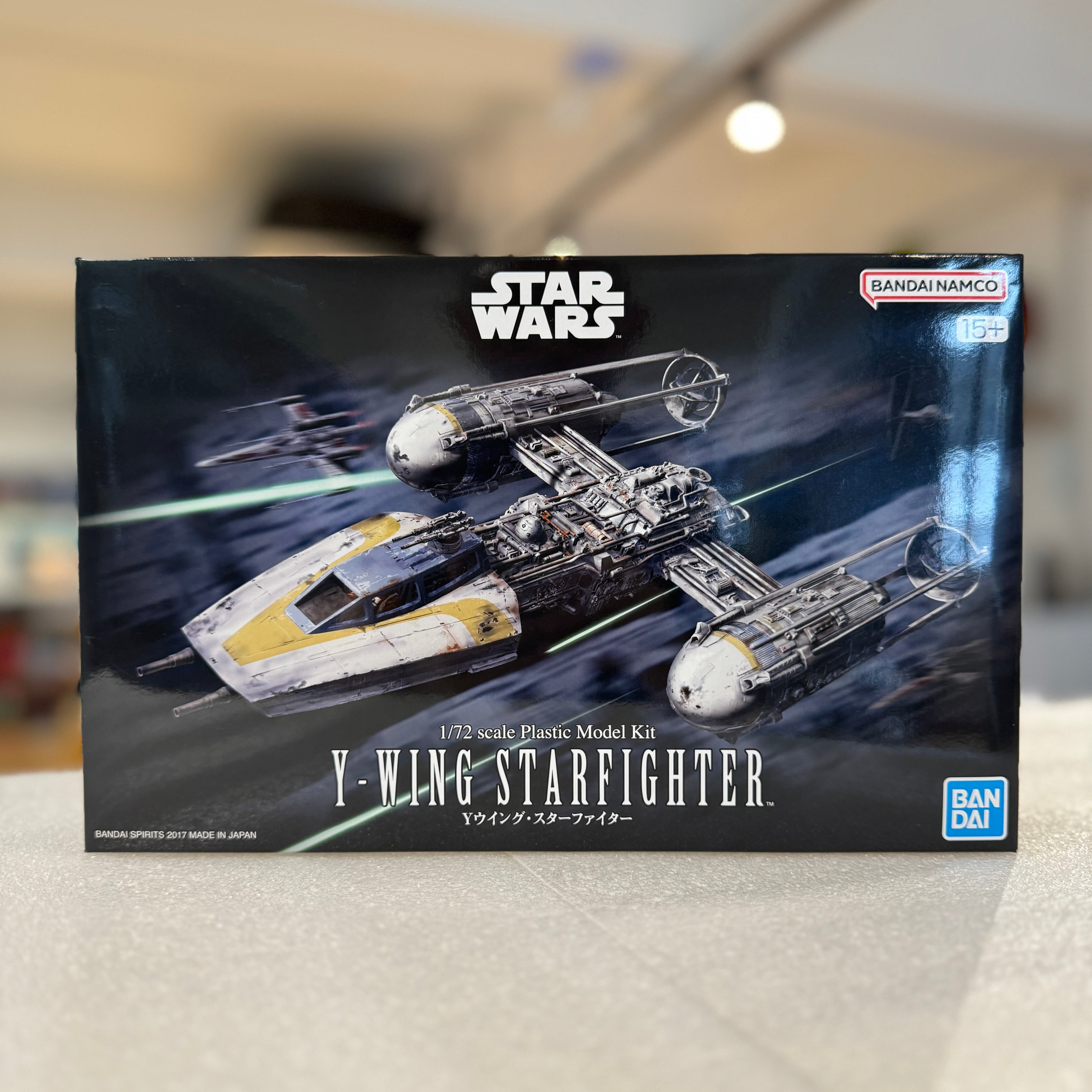 Bandai Star Wars kit 1/72 Y-Wing Starfighter