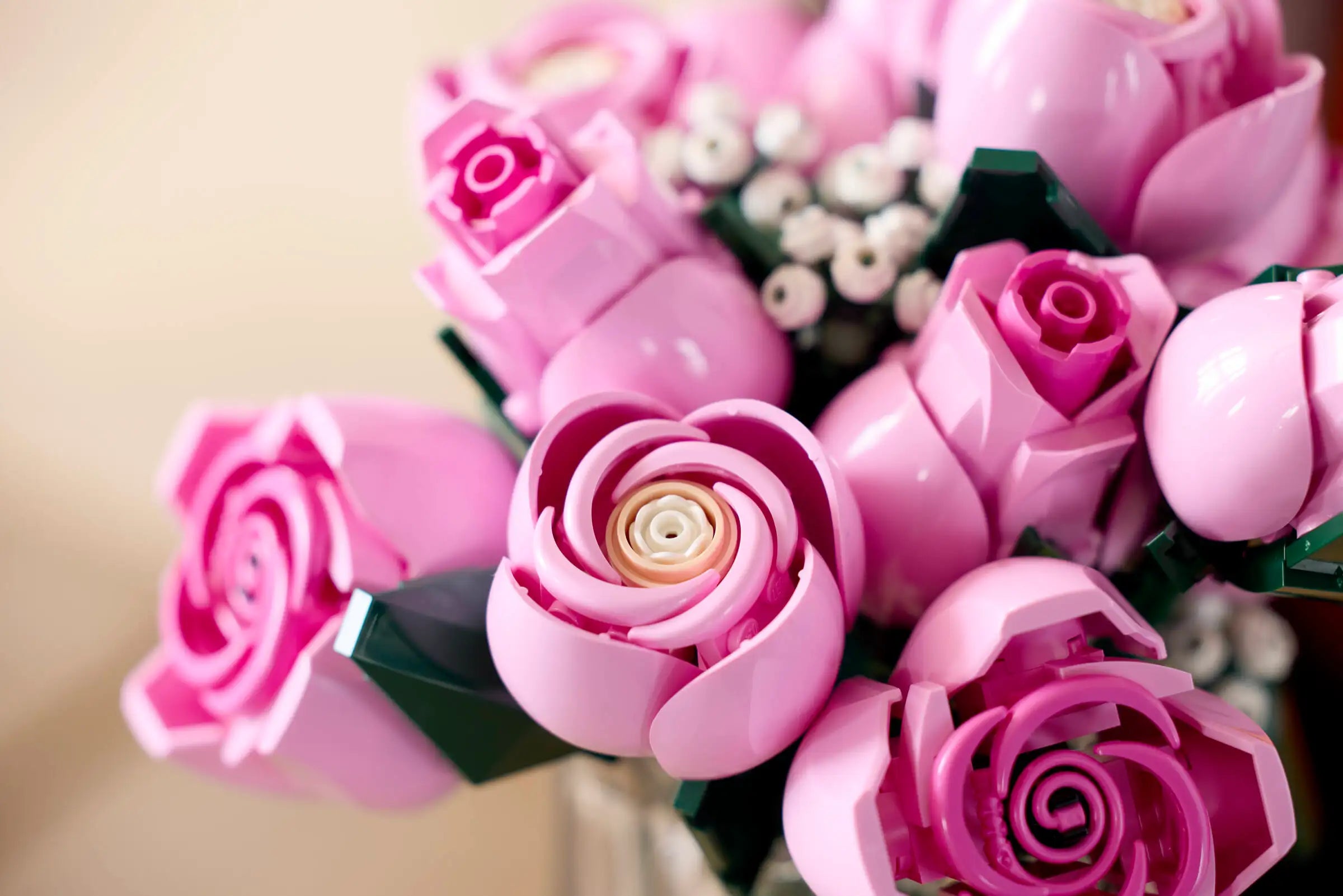 LEGO 10374 Bouquet of Pink Roses flowers with a blurred background